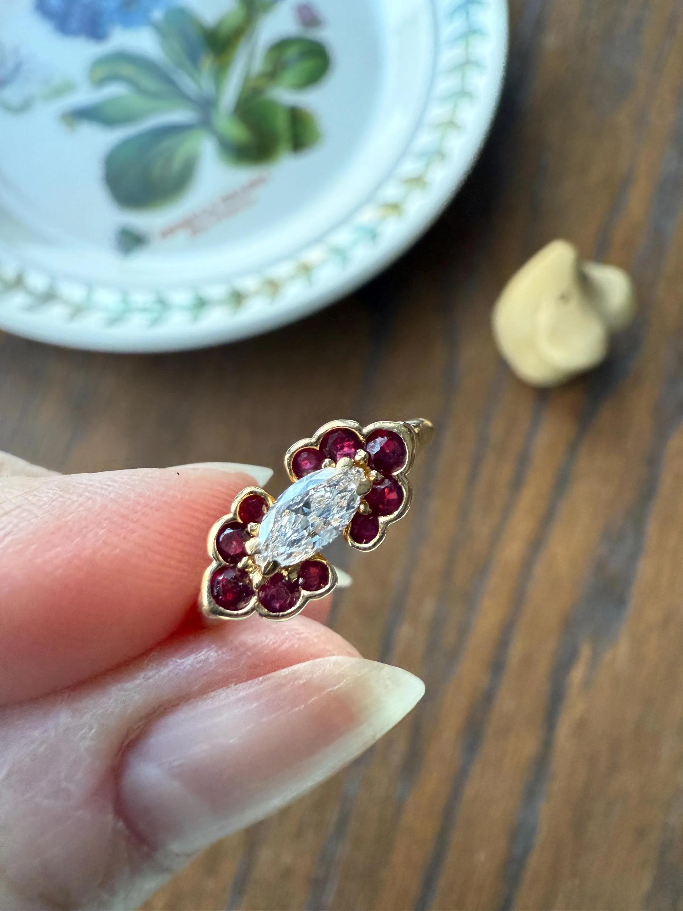 Boxed PIAGET Vintage East West MARQUISE Diamond Scalloped Ruby Halo 18k Gold Ring French Navette Cut Stacker - Image 7