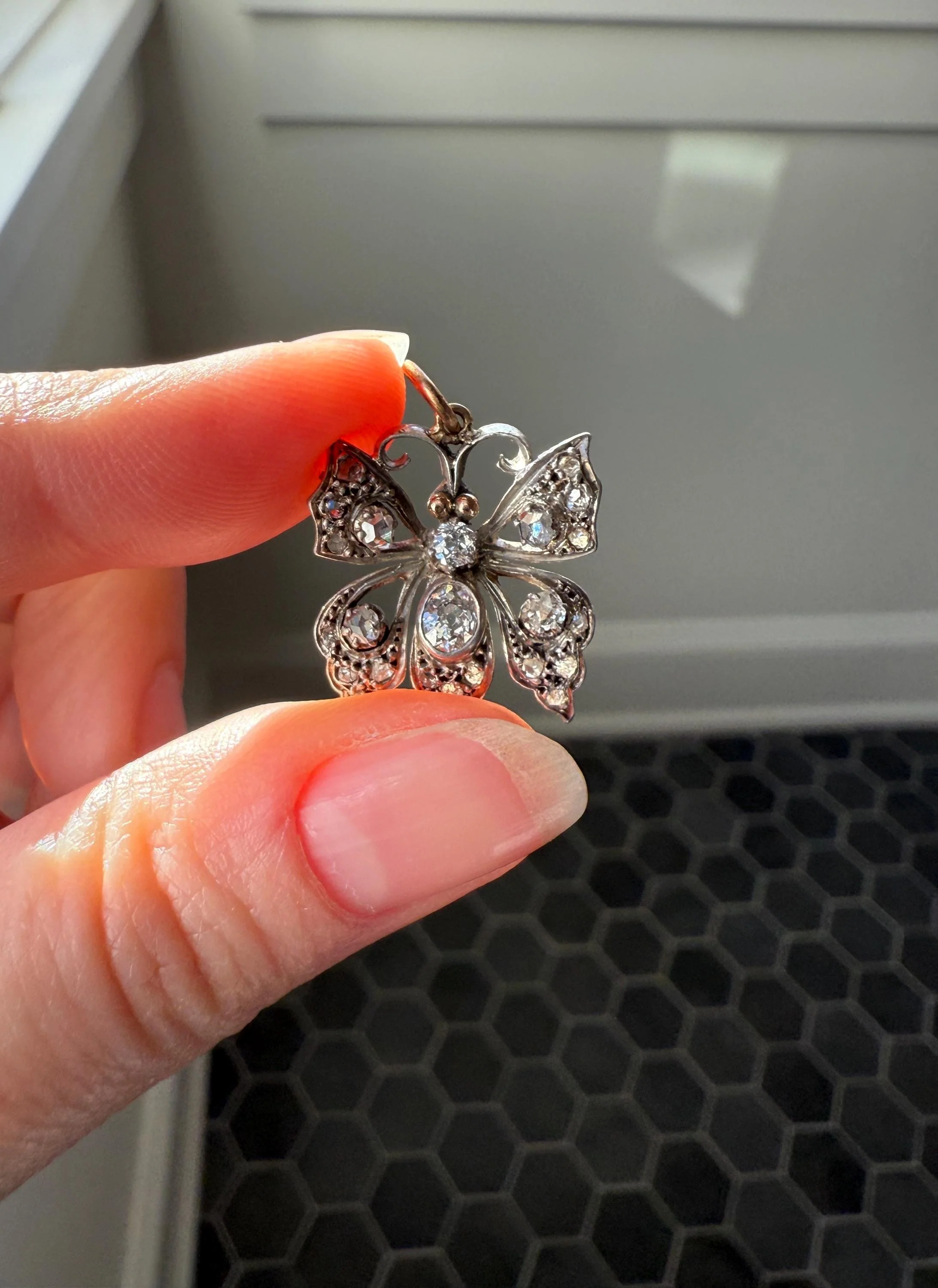 BUTTERFLY Victorian Antique Figural 18k Gold Solid Silver Old Mine Rose Cut Diamond French Belle Epoque Pendant - Image 9