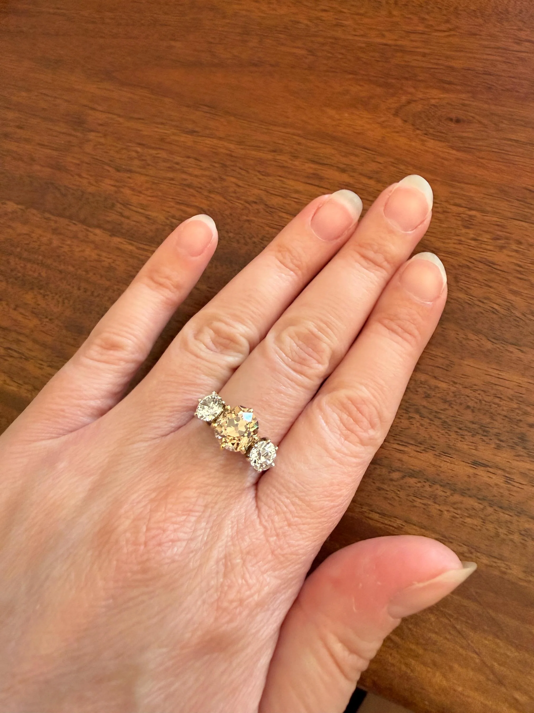 CHAMPAGNE Fancy Light BROWN Cognac Three Stone 3.3 Carats Old Mine Cut DIAMOND Ring 18k Yellow White Gold Vintage Art Deco Tall Stacker Band - Image 10