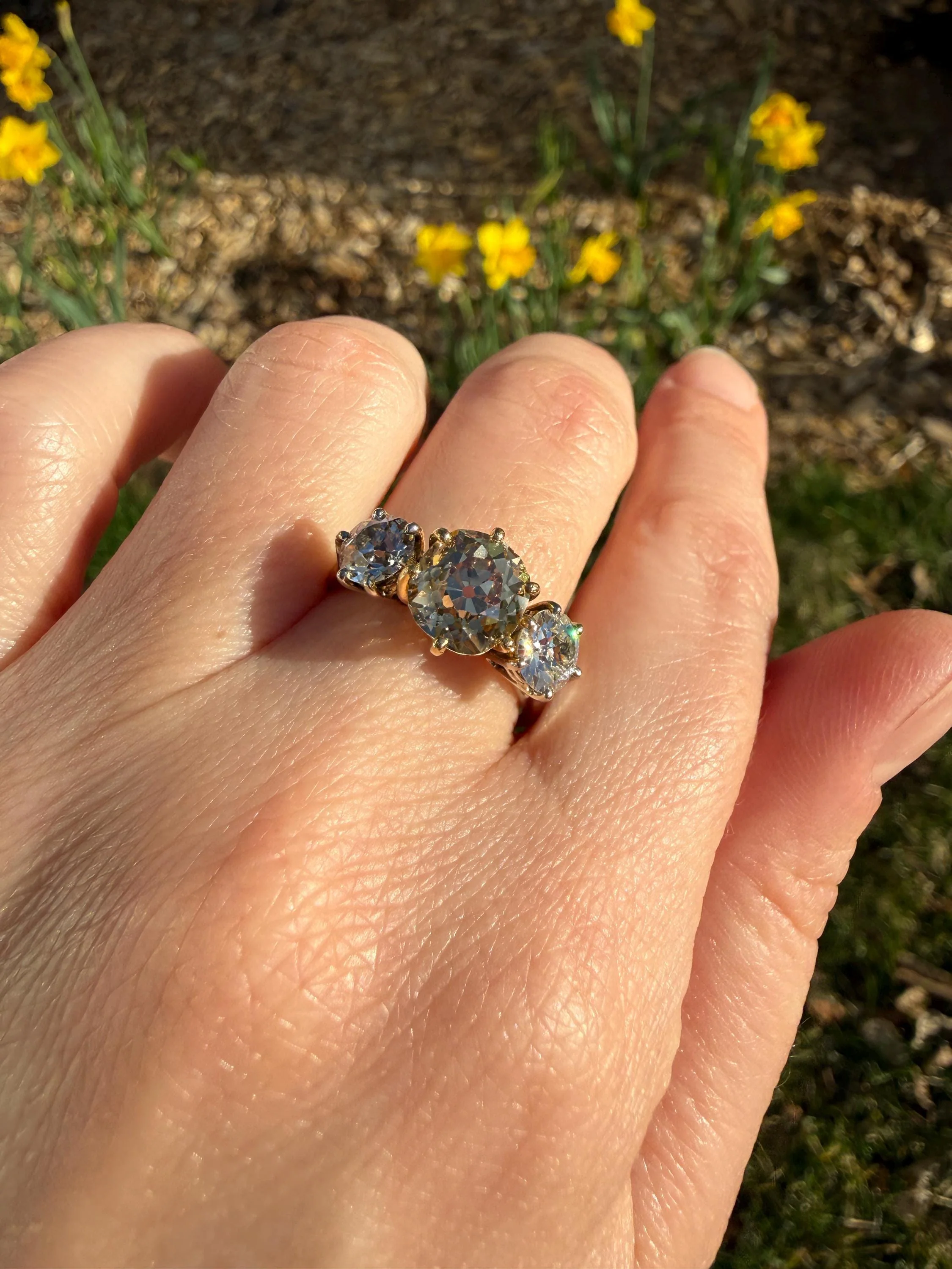 CHAMPAGNE Fancy Light BROWN Cognac Three Stone 3.3 Carats Old Mine Cut DIAMOND Ring 18k Yellow White Gold Vintage Art Deco Tall Stacker Band - Image 11