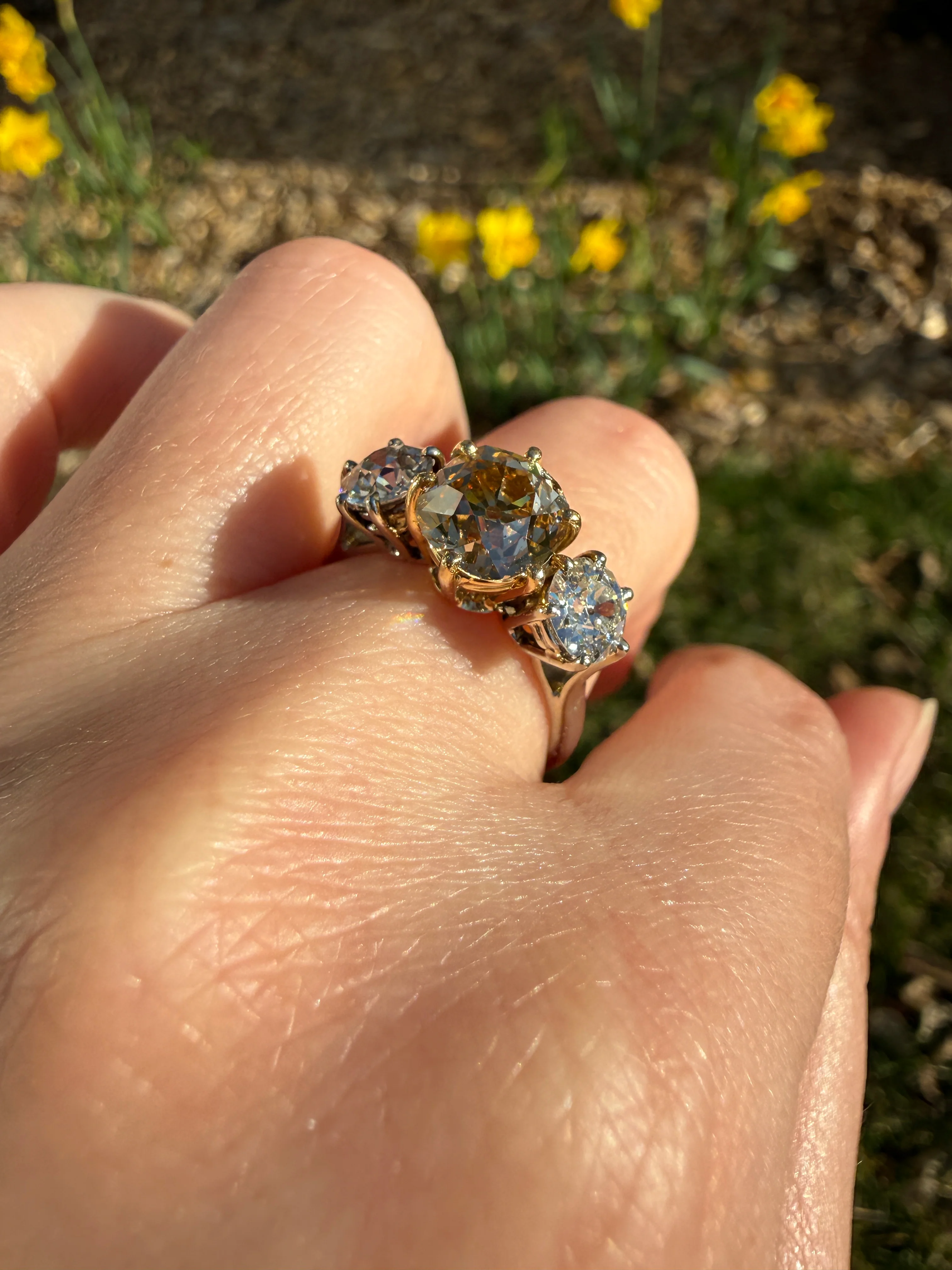 CHAMPAGNE Fancy Light BROWN Cognac Three Stone 3.3 Carats Old Mine Cut DIAMOND Ring 18k Yellow White Gold Vintage Art Deco Tall Stacker Band - Image 34