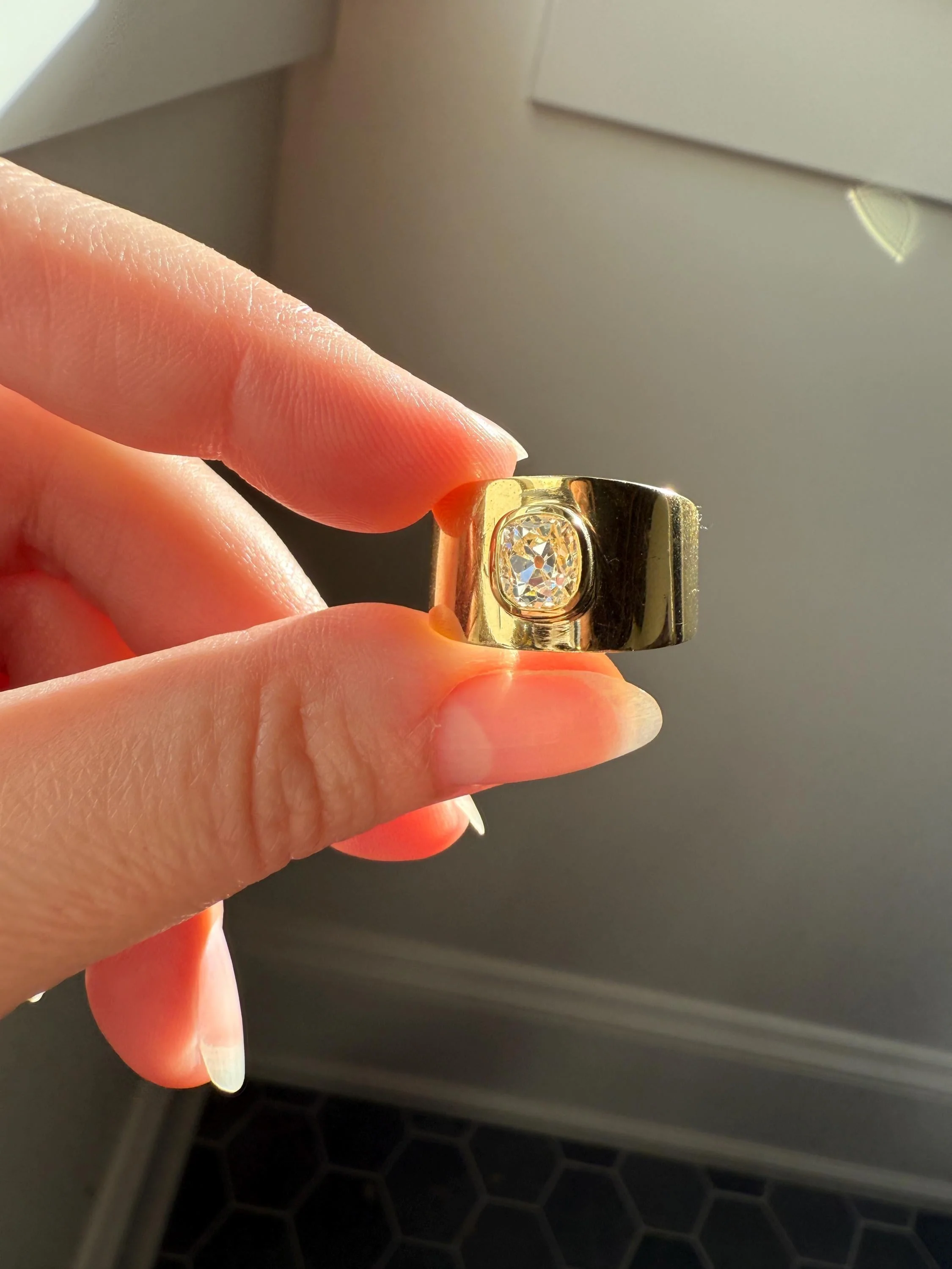 CHUNKY 1 Carat Old Mine Cut DIAMOND X Wide Cigar Band 8.5g 18k Gold Solid Ring Stacker Bezel Set Solitaire Sturdy Tapered Shimmer - Image 10