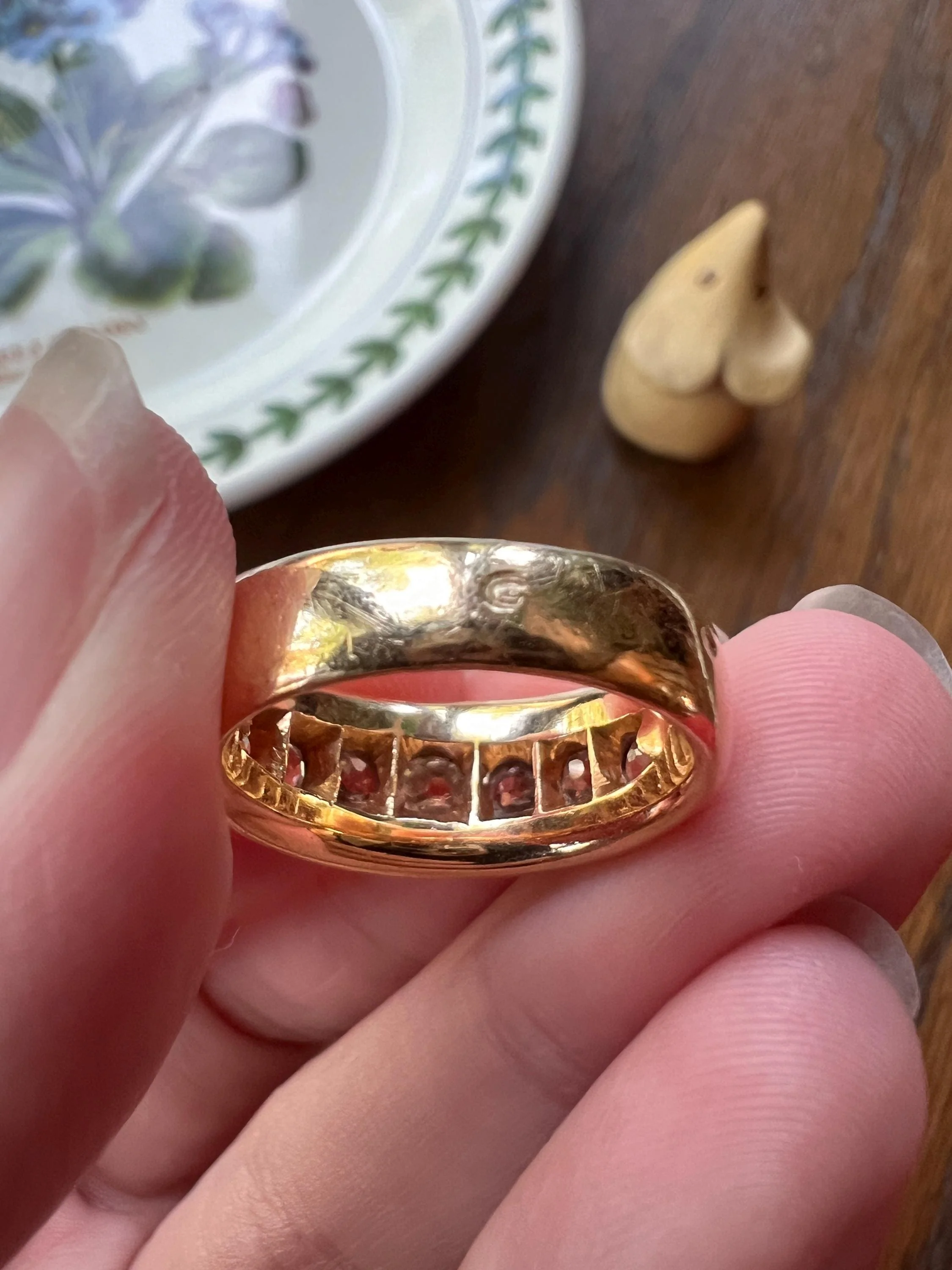 Chunky 1.25 Carat Old Mine Cut DIAMOND Channel Set Ring 10.5g 18k Gold HEAVY Vintage to Antique Wedding Stacker 8.3mm Wide Band French OMC - Image 3