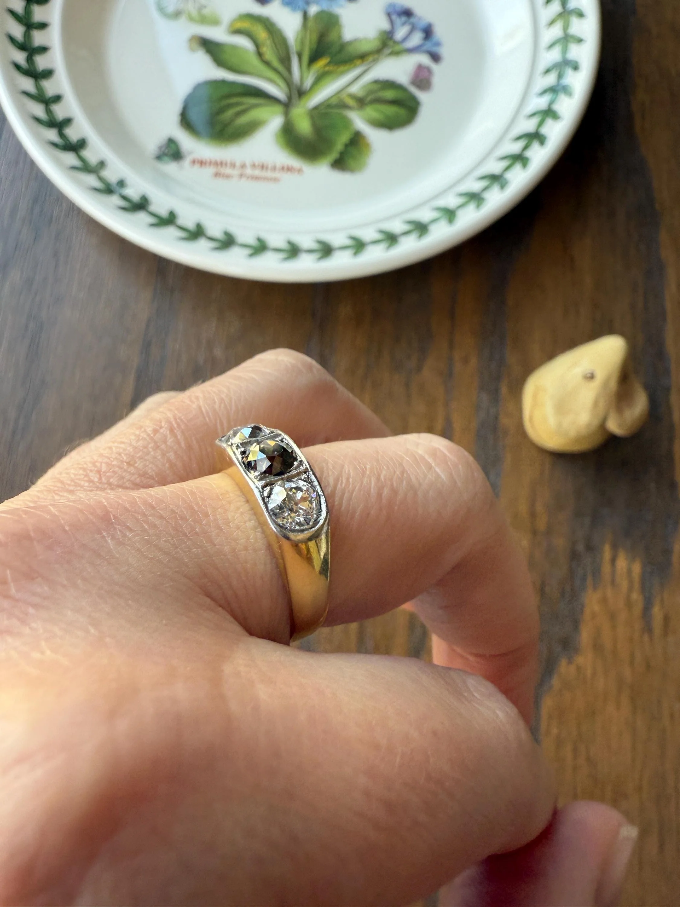 Chunky 1.65 Carat Antique Three Stone Old Mine Cut Diamond Chocolate Cognac Wide Band 18k Gold French Ring Belle Epoque Stacker - Image 6