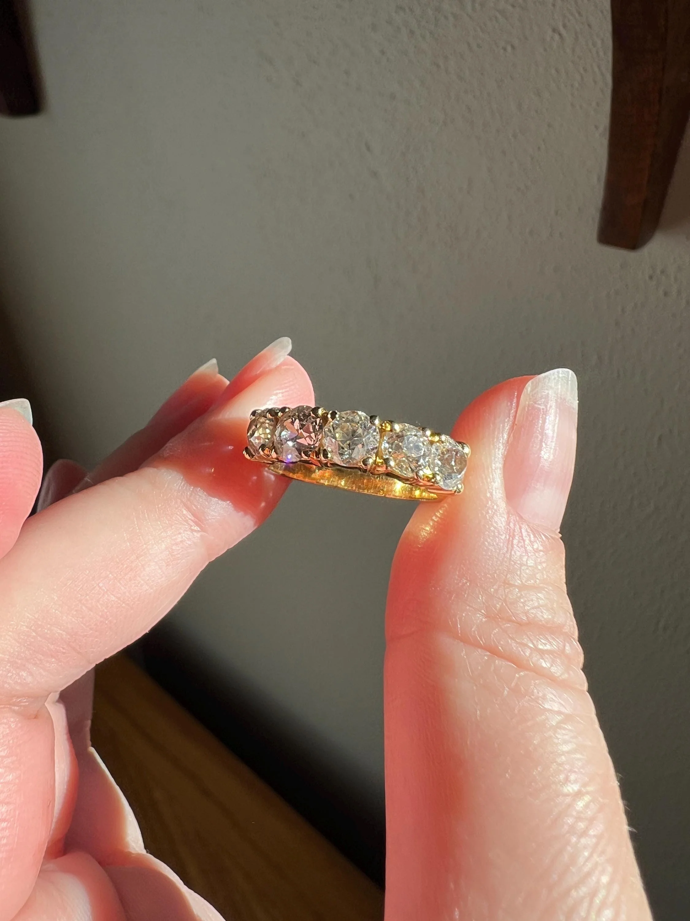 Chunky 2 1/2 Carat Old Mine Cut Antique DIAMOND Five Stone Band Line Ring 18k Gold French Vintage Setting Stacker - Image 7