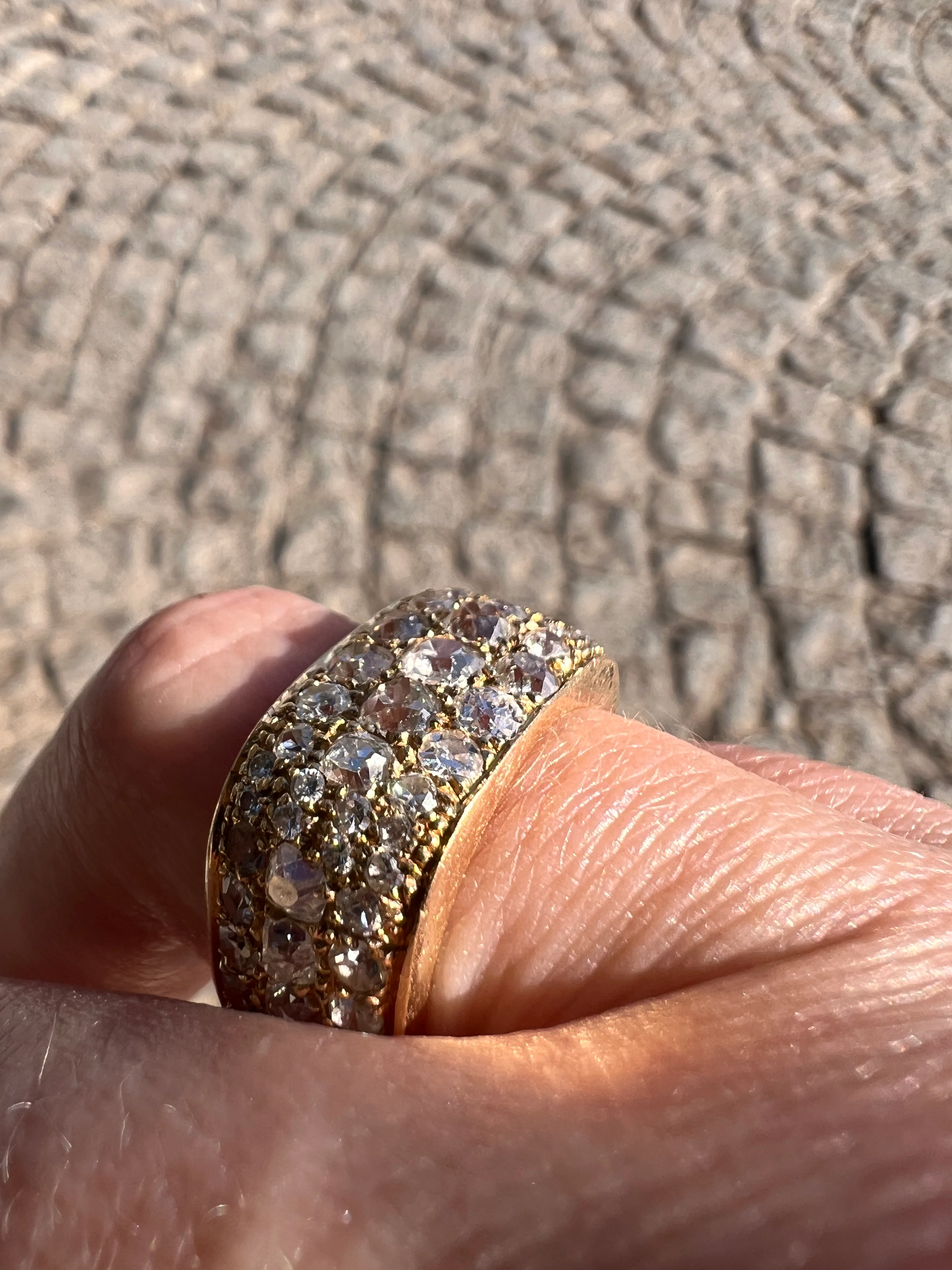 CHUNKY 4 Carats Vintage RING 100 (!) Antique Old Mine Cut Single RbC DIAMONDS Eternity Band French 9g 18k Gold - Image 13