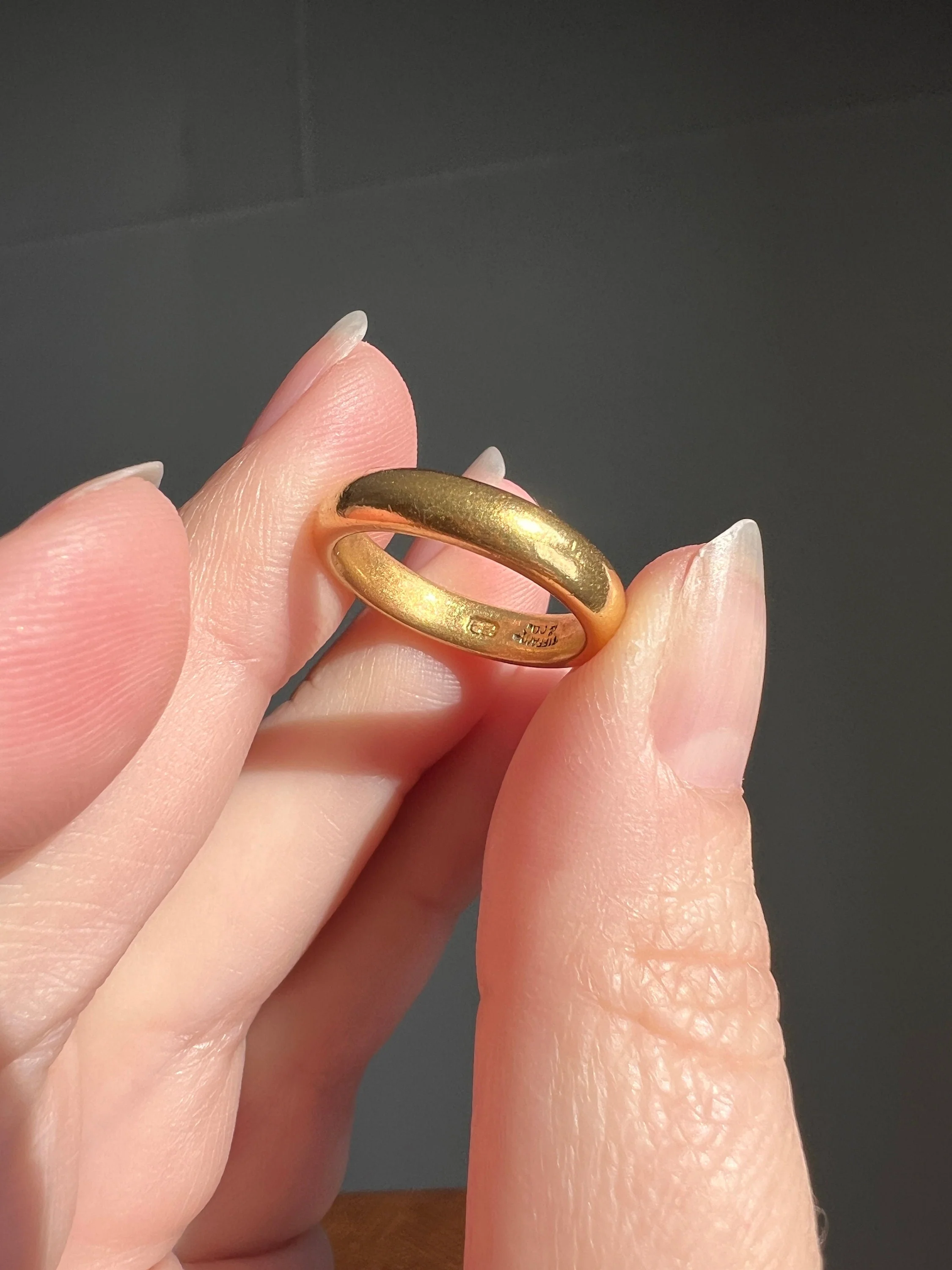 Chunky ANTIQUE TIFFANY & Co. Wedding Band 6.4g 22k Gold Ring Sturdy Donut Wide Comfort Fit - Image 2