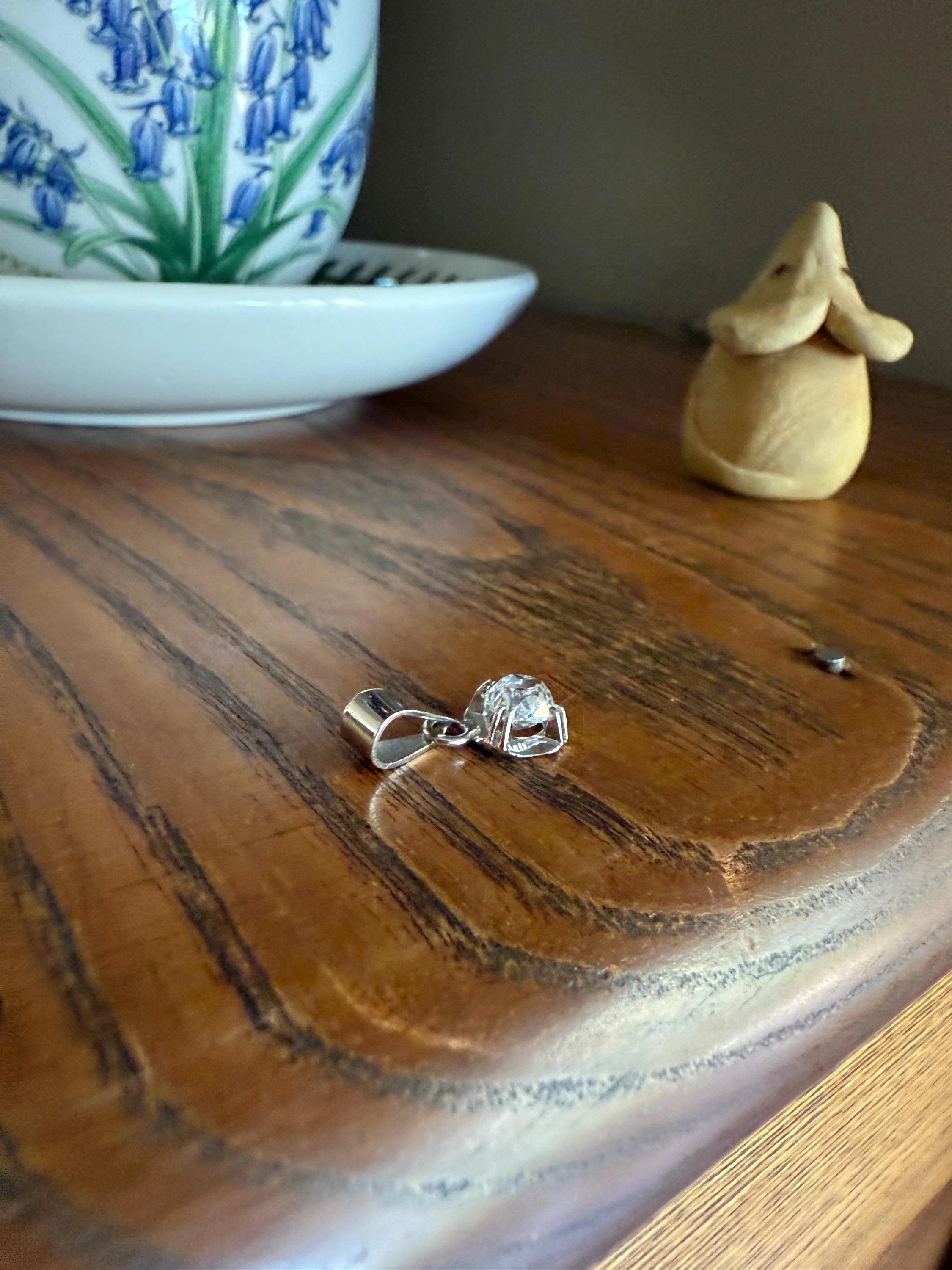 CHUNKY Eye Clean .6 Carat Old Mine Cut DIAMOND Antique 18k White Gold & Platinum Buttercup Pendant - Image 9