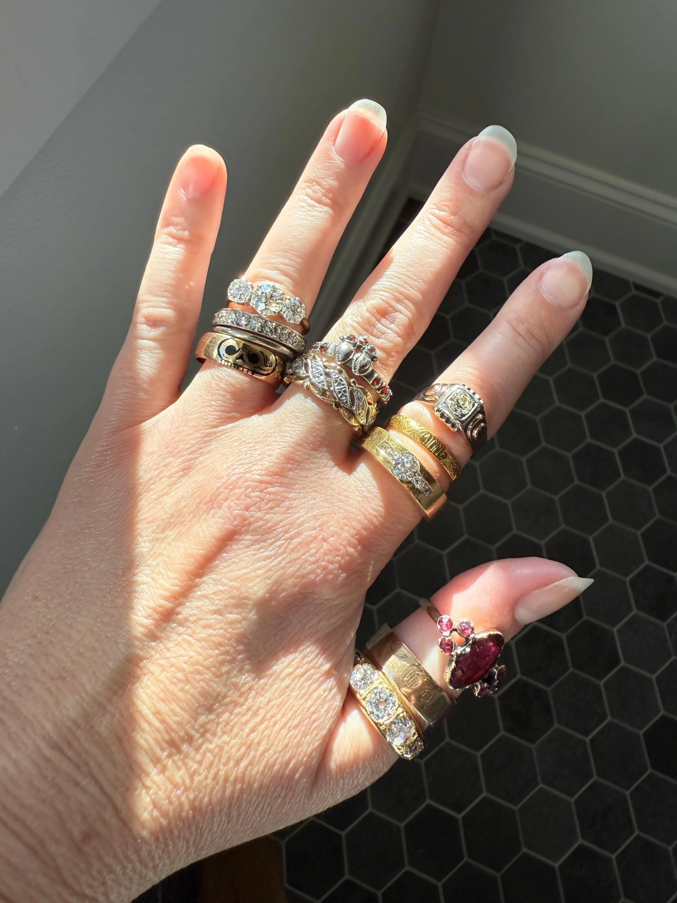 Chunky Unisex Eye Clean .9 Carat Ctw Old Mine Cut DIAMOND Cigar Band Heavy 8.2g 18k Gold Gypsy Ring Stacker Five Stone Vintage to Antique - Image 15