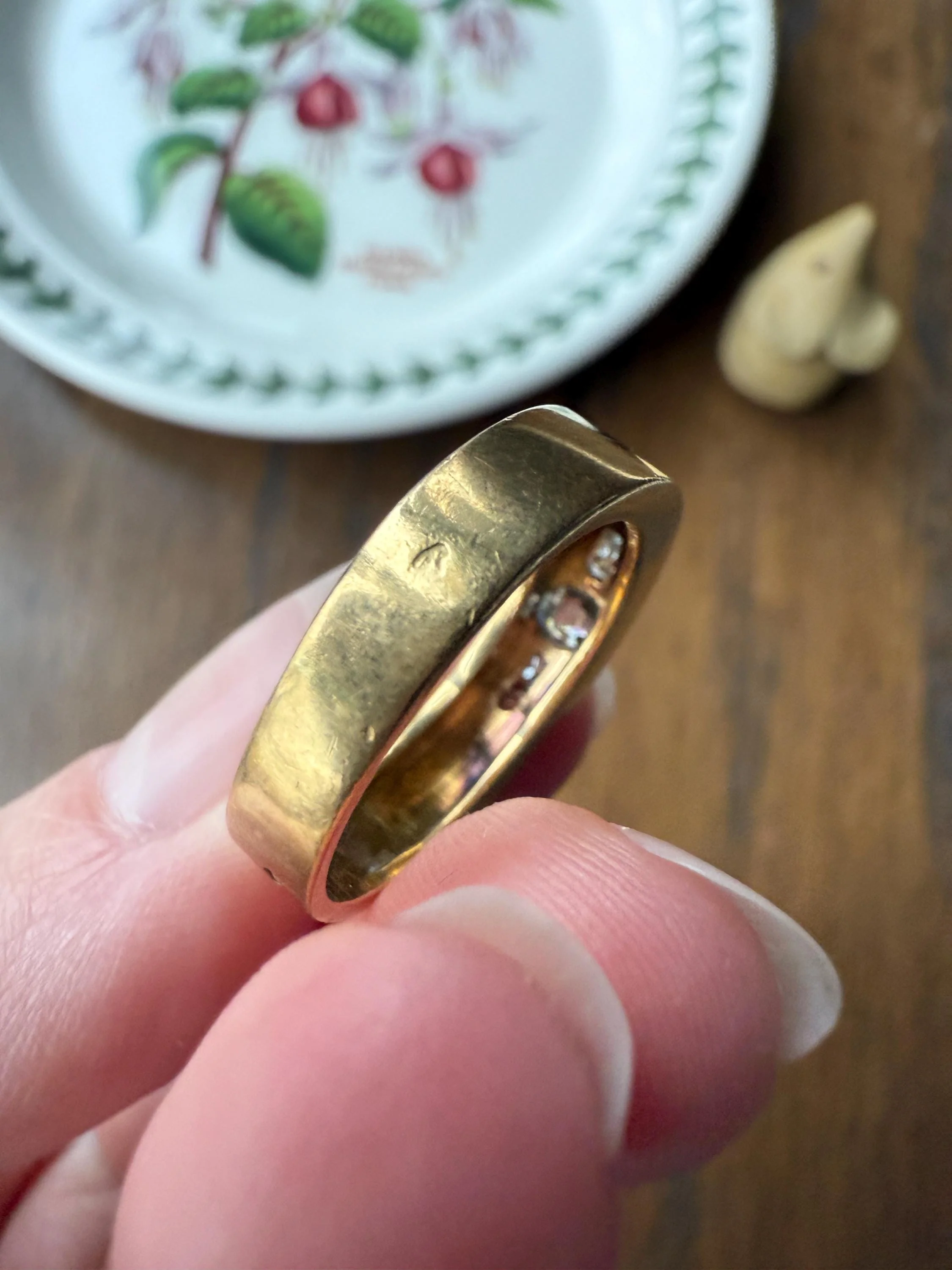 Chunky Unisex Eye Clean .9 Carat Ctw Old Mine Cut DIAMOND Cigar Band Heavy 8.2g 18k Gold Gypsy Ring Stacker Five Stone Vintage to Antique - Image 18