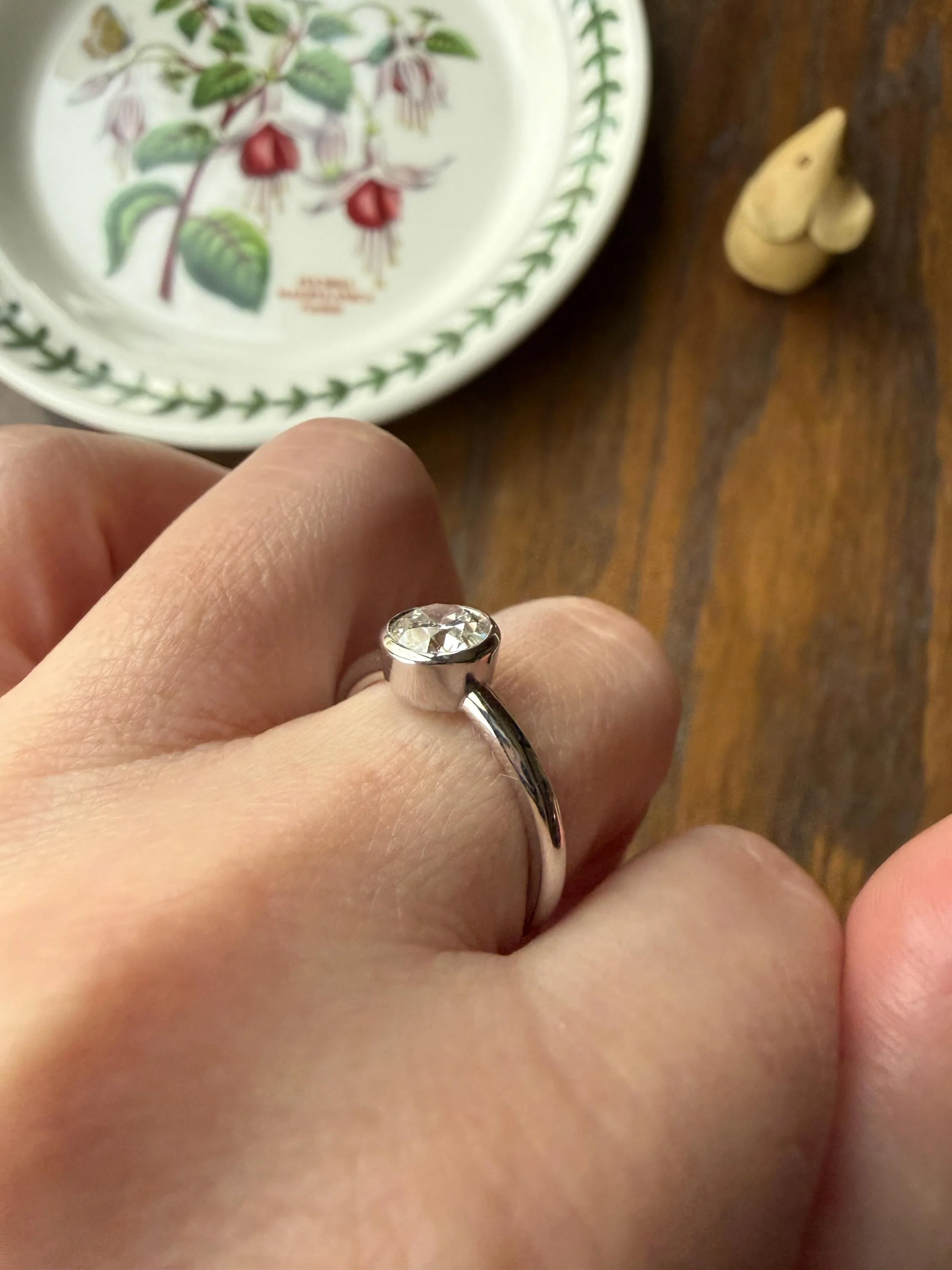 Chunky Vintage 0.9 Carat Old European Cut DIAMOND Bezel Set Ring Art Deco Stacker Donut Band 18k White Gold Solitaire Geometric Engagement - Image 10