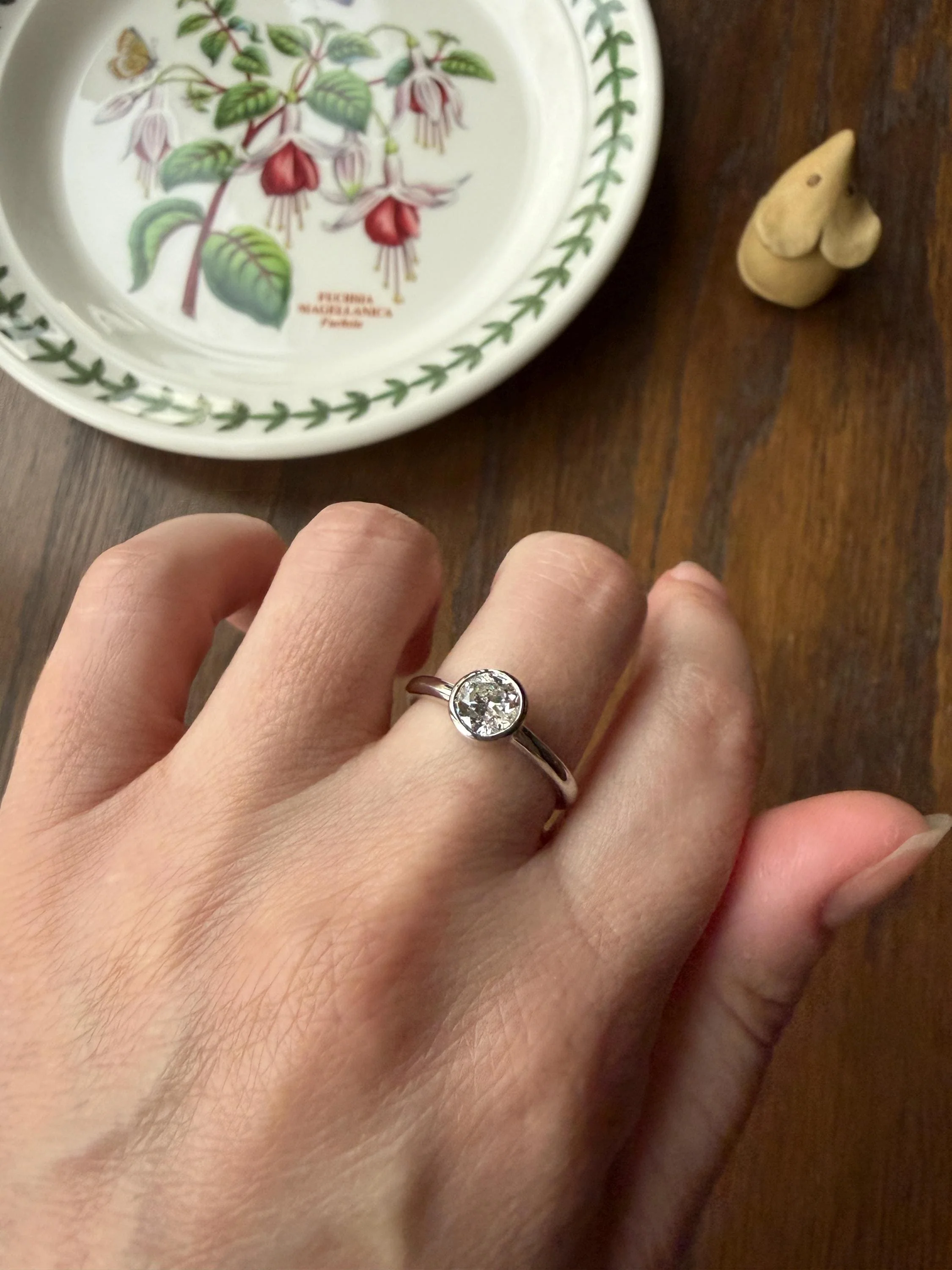 Chunky Vintage 0.9 Carat Old European Cut DIAMOND Bezel Set Ring Art Deco Stacker Donut Band 18k White Gold Solitaire Geometric Engagement - Image 18