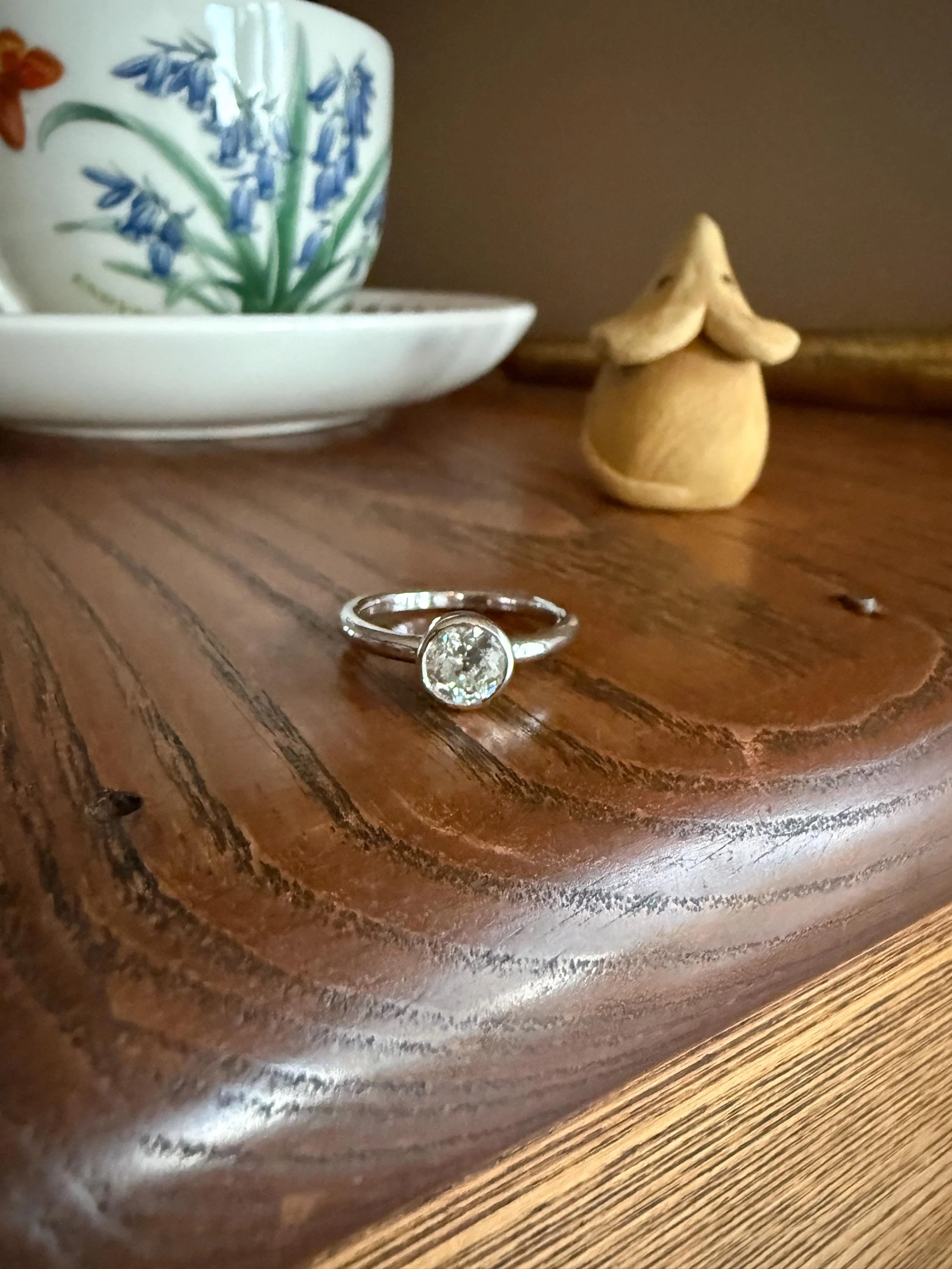 Chunky Vintage 0.9 Carat Old European Cut DIAMOND Bezel Set Ring Art Deco Stacker Donut Band 18k White Gold Solitaire Geometric Engagement - Image 2