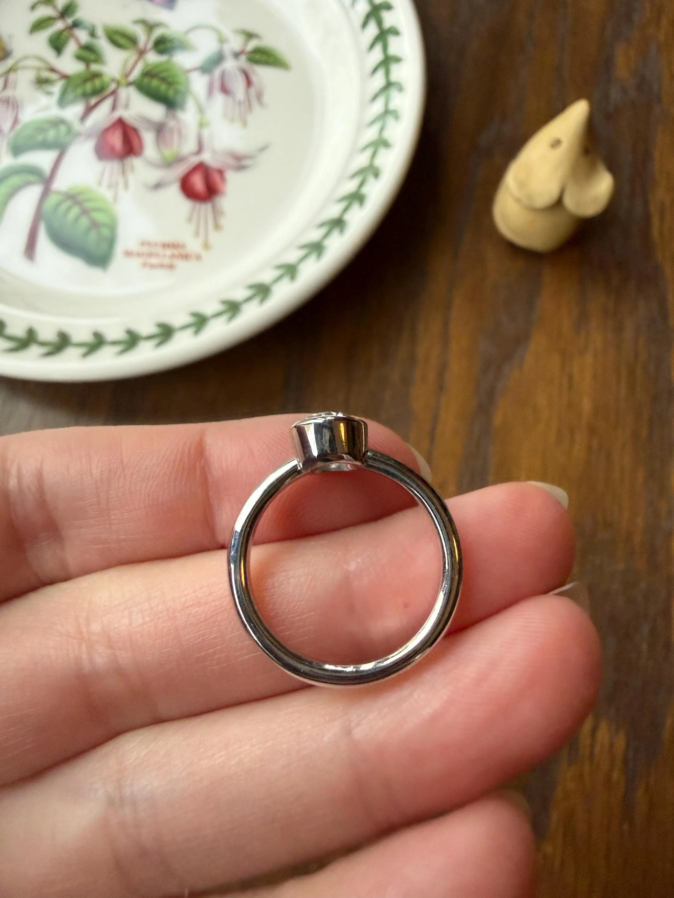 Chunky Vintage 0.9 Carat Old European Cut DIAMOND Bezel Set Ring Art Deco Stacker Donut Band 18k White Gold Solitaire Geometric Engagement - Image 20