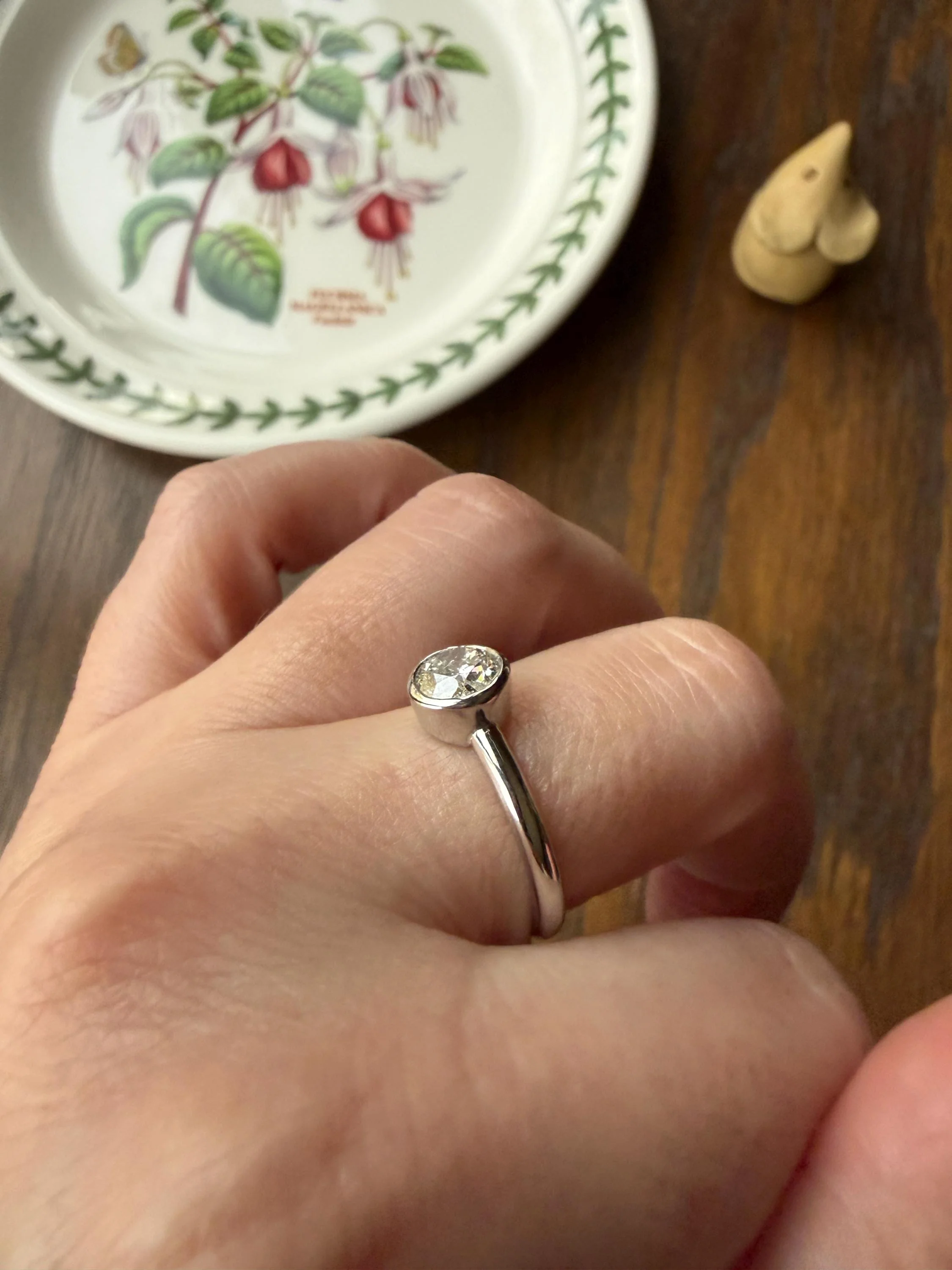 Chunky Vintage 0.9 Carat Old European Cut DIAMOND Bezel Set Ring Art Deco Stacker Donut Band 18k White Gold Solitaire Geometric Engagement - Image 3