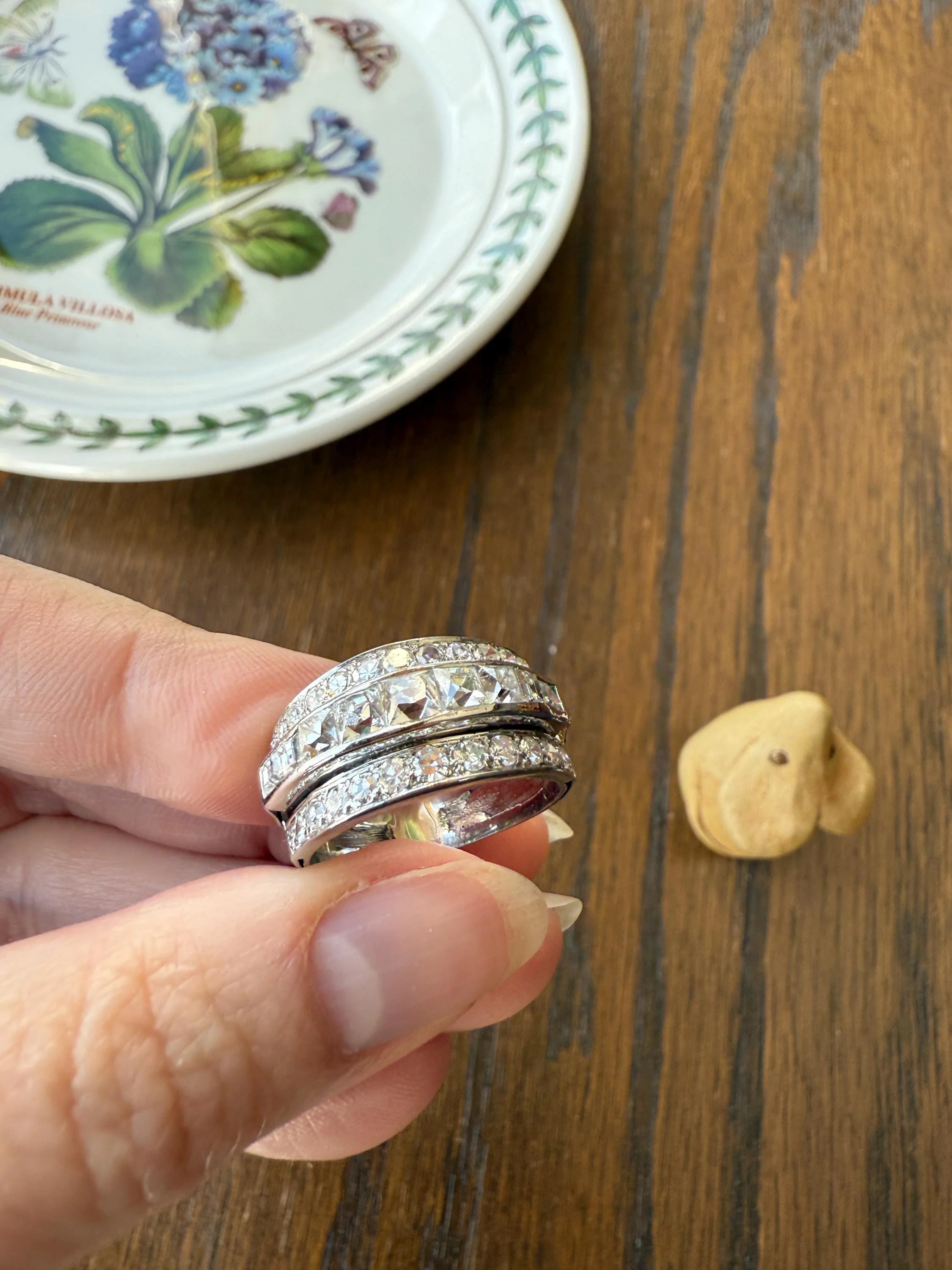 Chunky Vintage 2.3 Carat Old French Cut & Single Cut DIAMOND Triple Row Stepped Wide Band in Platinum Art Deco with Older Stones - Image 14