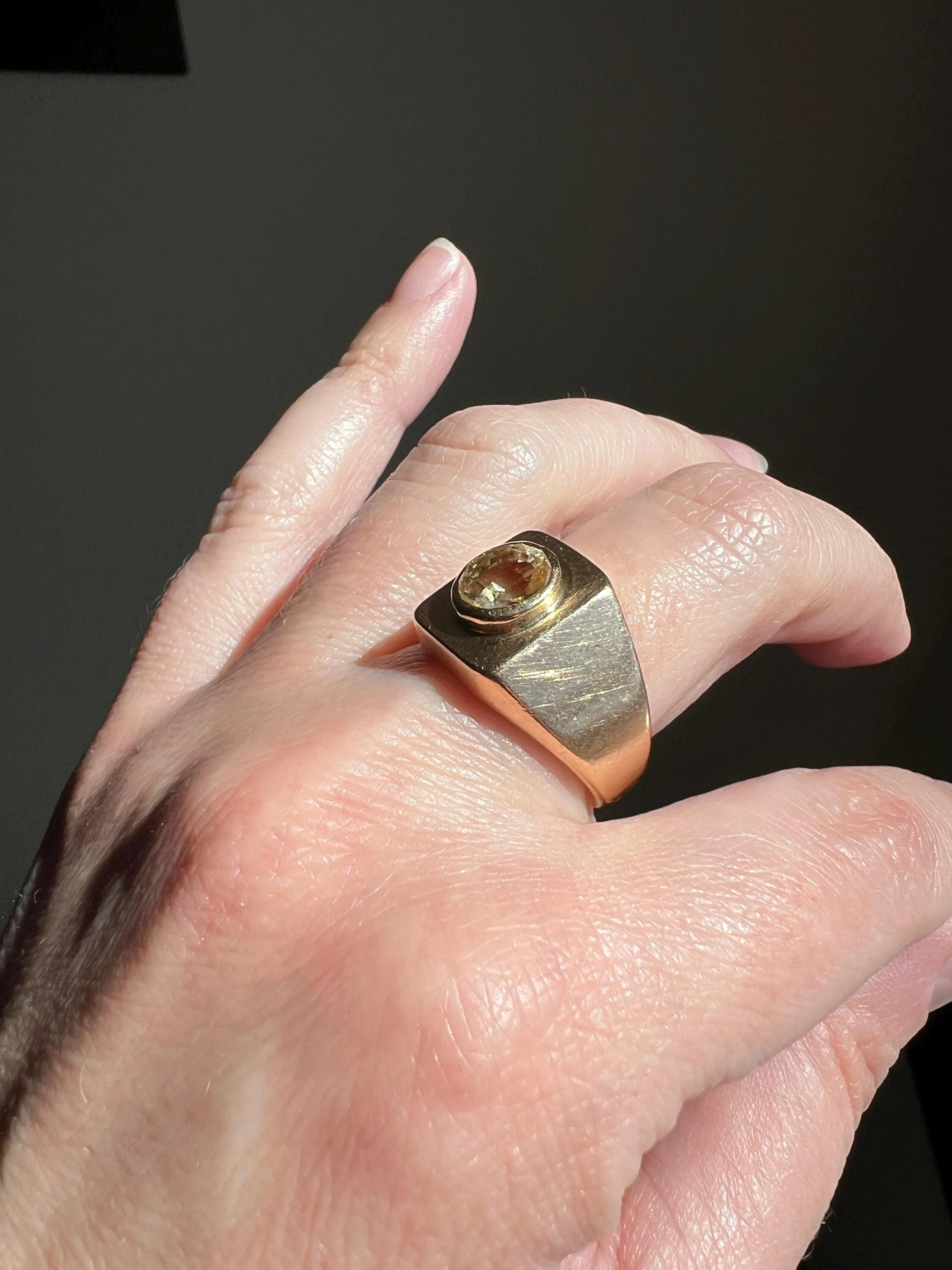 Chunky YELLOW SAPPHIRE French Vintage Art Deco Pale Canary Oval 18k Gold Ring CHUNKY Wide Band Signet Unisex Man or Stacker Rectangle Band - Image 6