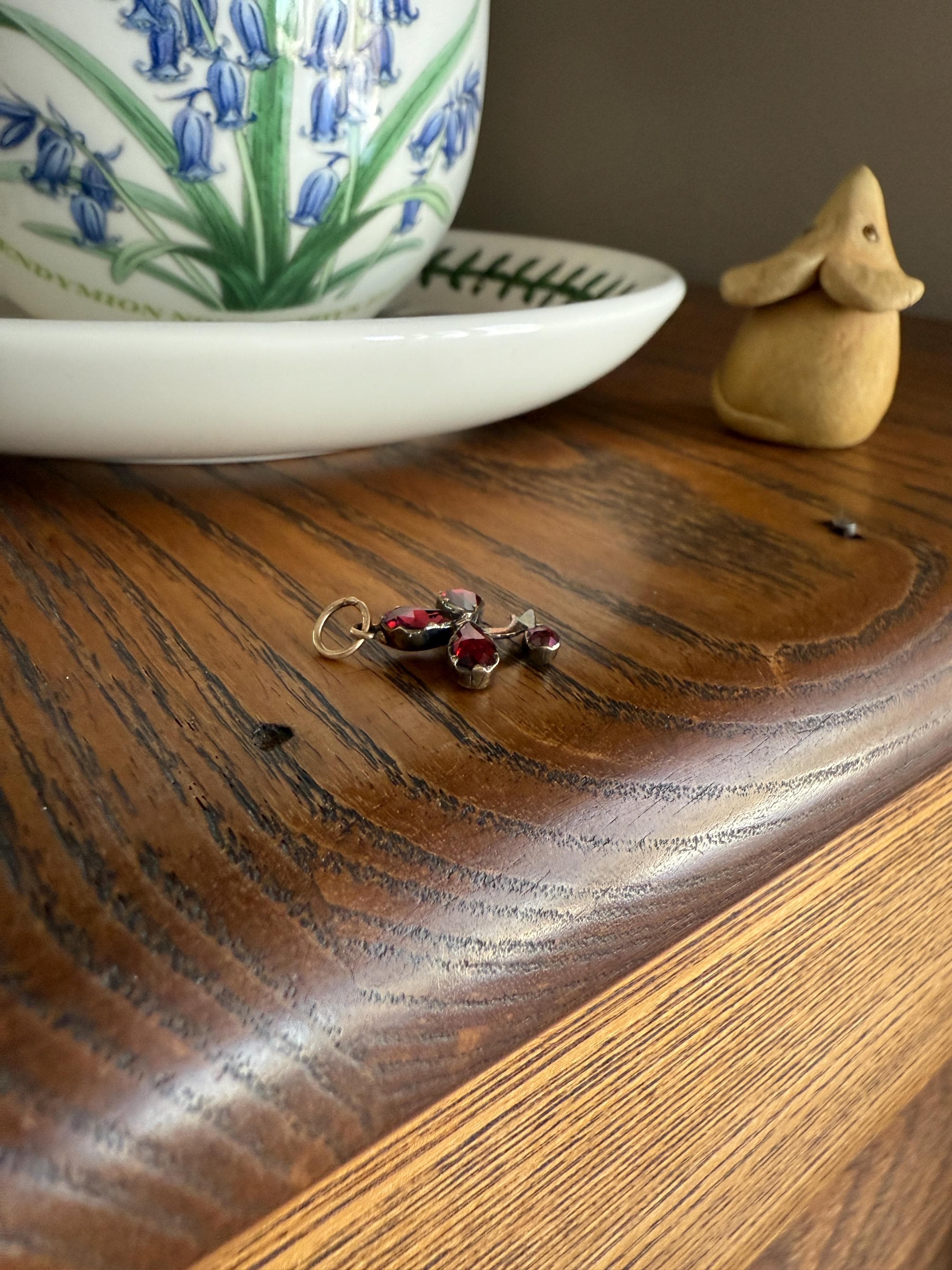 CLOVER Perpignan Garnet Victorian Era French Antique Charm Pendant 18k Gold Neckmess Neckstack Bracelet Figural Lucky Good Luck - Image 15
