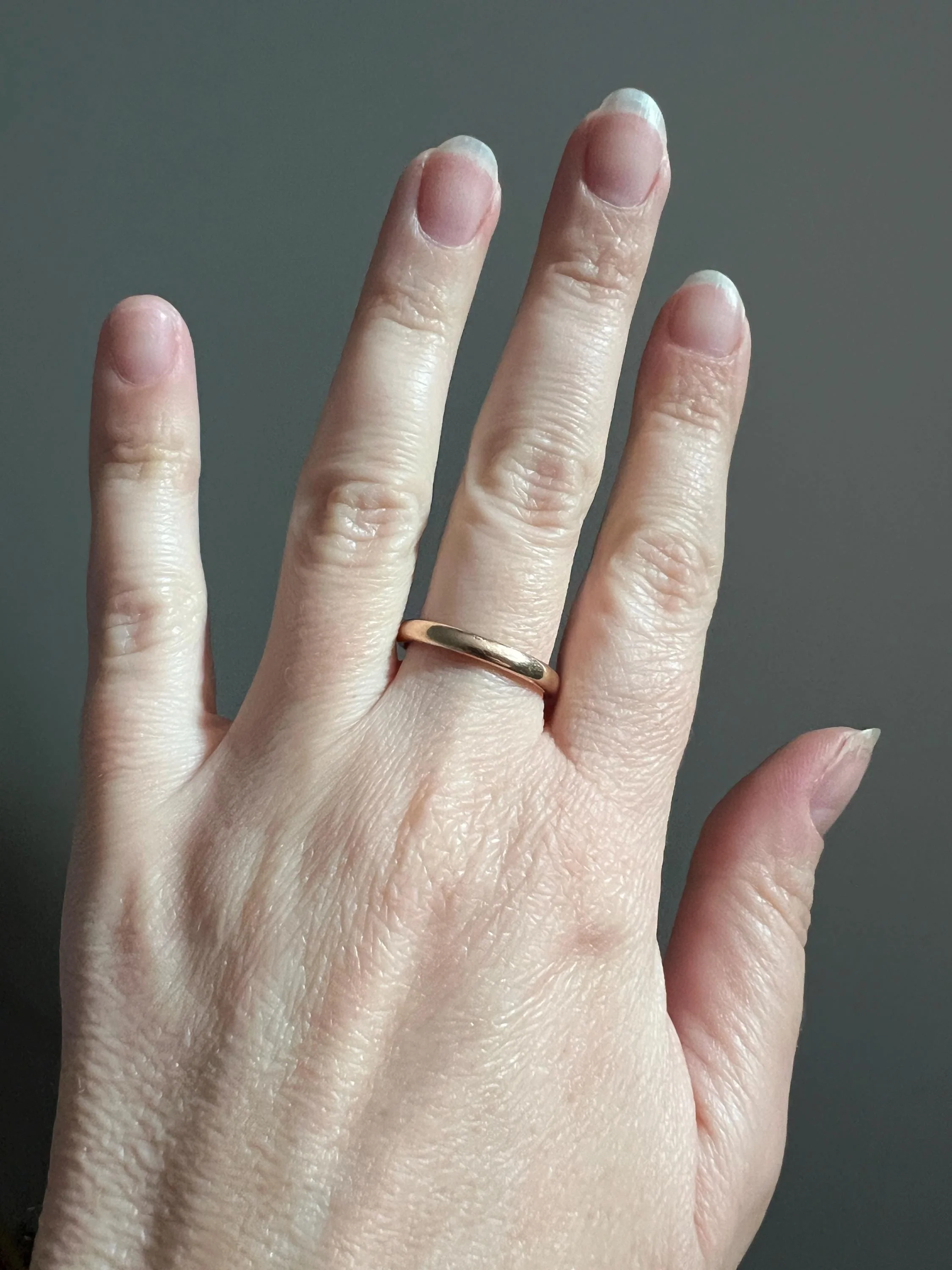 Comfort Fit Antique Victorian Sturdy 14k Rose Gold Sz 6.75 Wedding Band Ring Rich Warm Patina Romantic Gift Stacker Bridal Something Old - Image 3