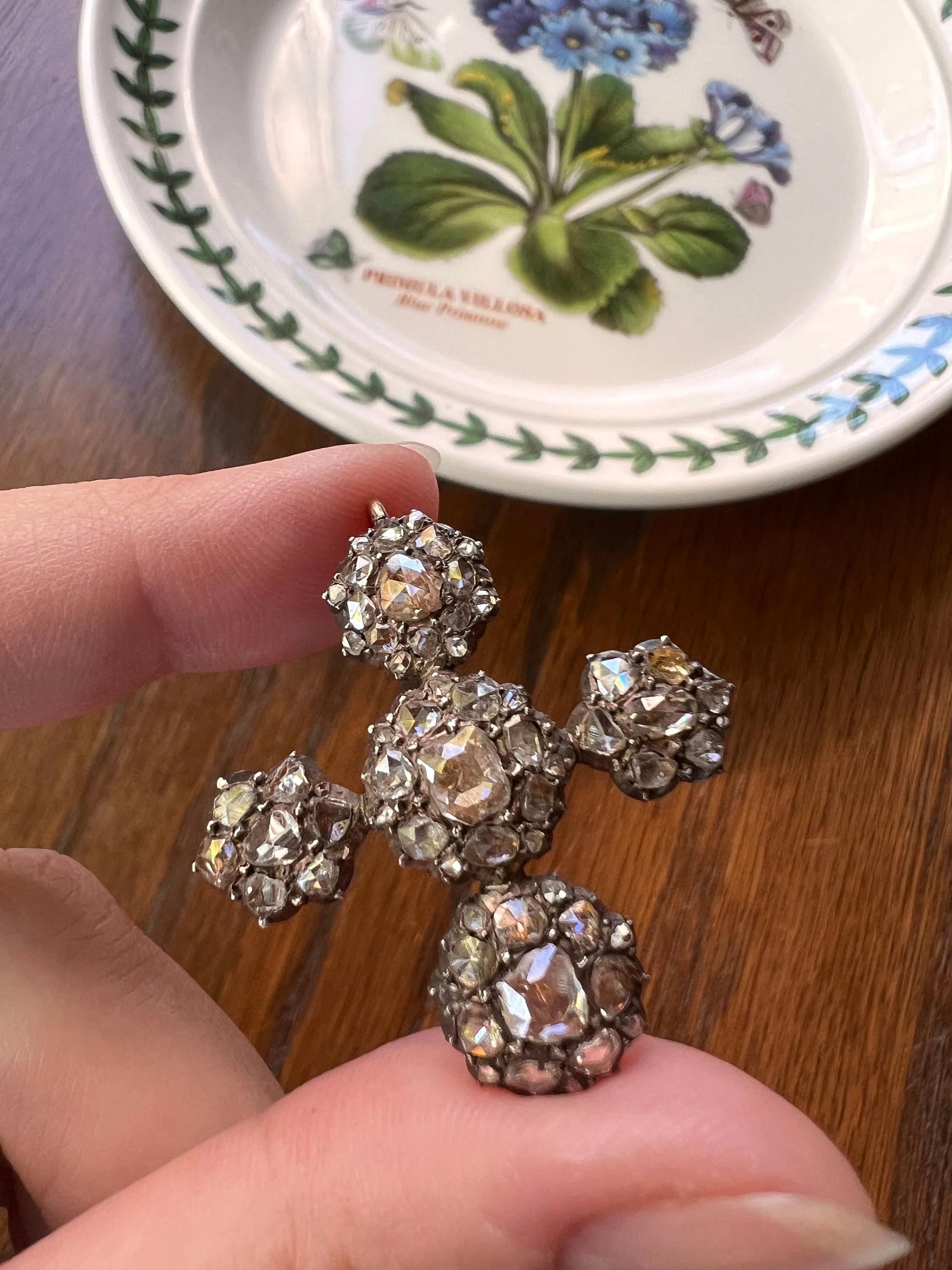 CRUCIFORM French Antique 3.5 Carats 61 Rose & Old Mine Cut DIAMOND PENDANT 18k Gold Silver Cross Peach Foil Clusters Georgian - Image 4