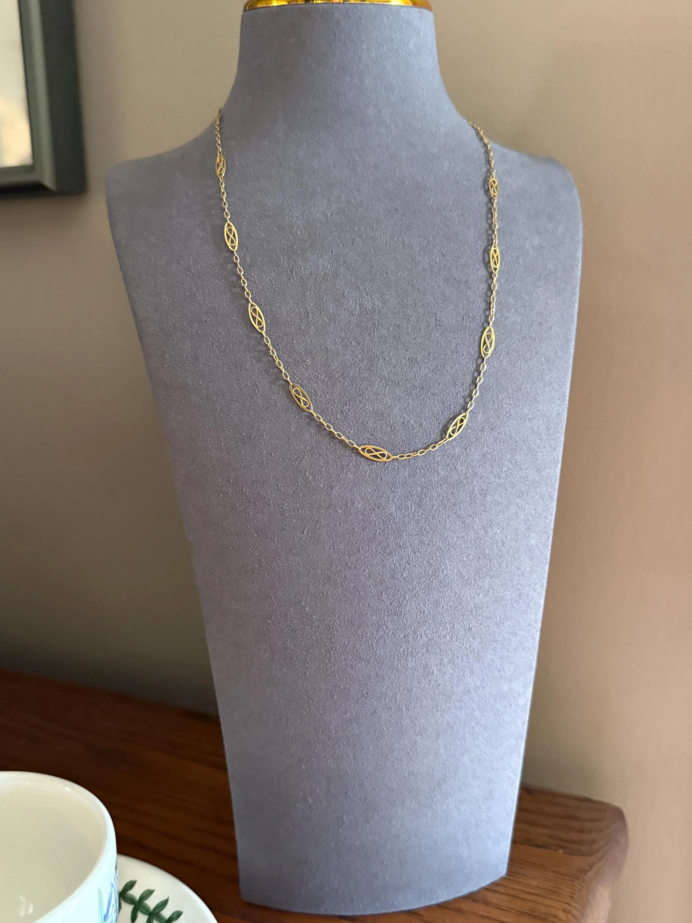 Dainty French Vintage to Art Deco Antique Chain 18k Gold Solid Oval Alternating Infinity Links 18.75" Necklace 4.5g - Image 2