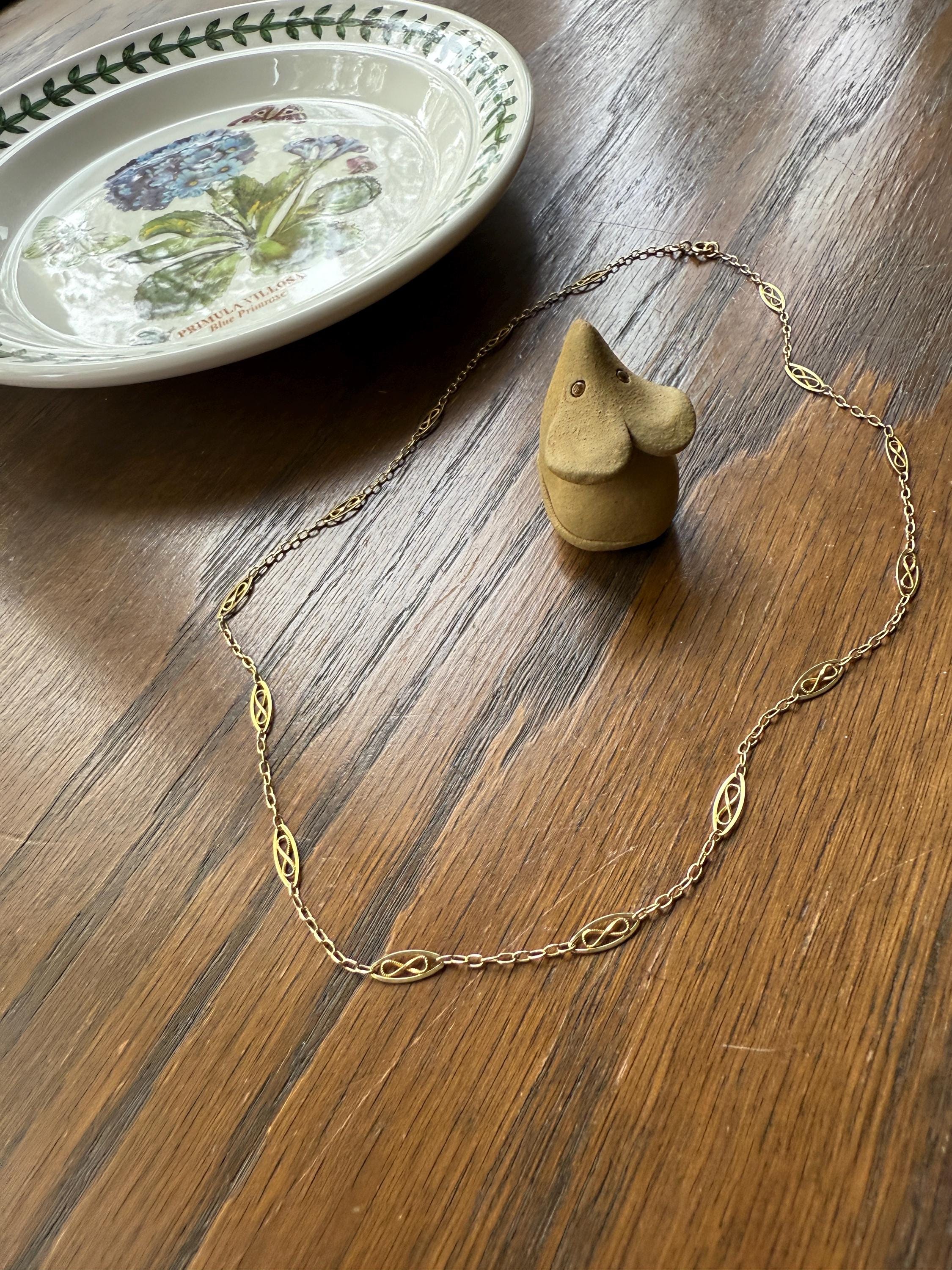 Dainty French Vintage to Art Deco Antique Chain 18k Gold Solid Oval Alternating Infinity Links 18.75" Necklace 4.5g - Image 3