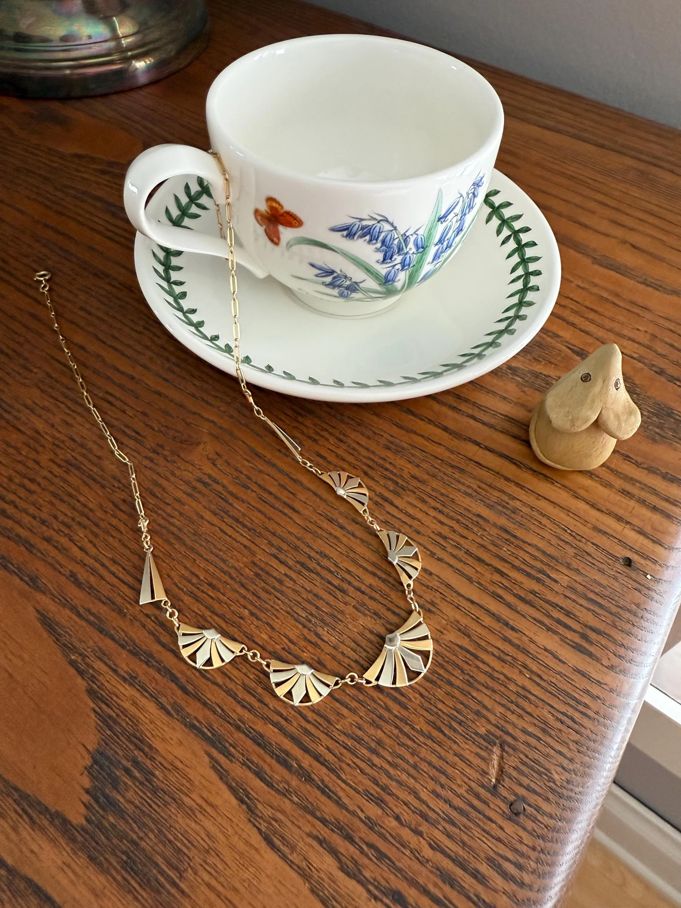 DAISIES French Art Deco Antique 18k Gold Floral Fan Two Tone Necklace Drapery Chain Collar Flower Pendants Figural - Image 3