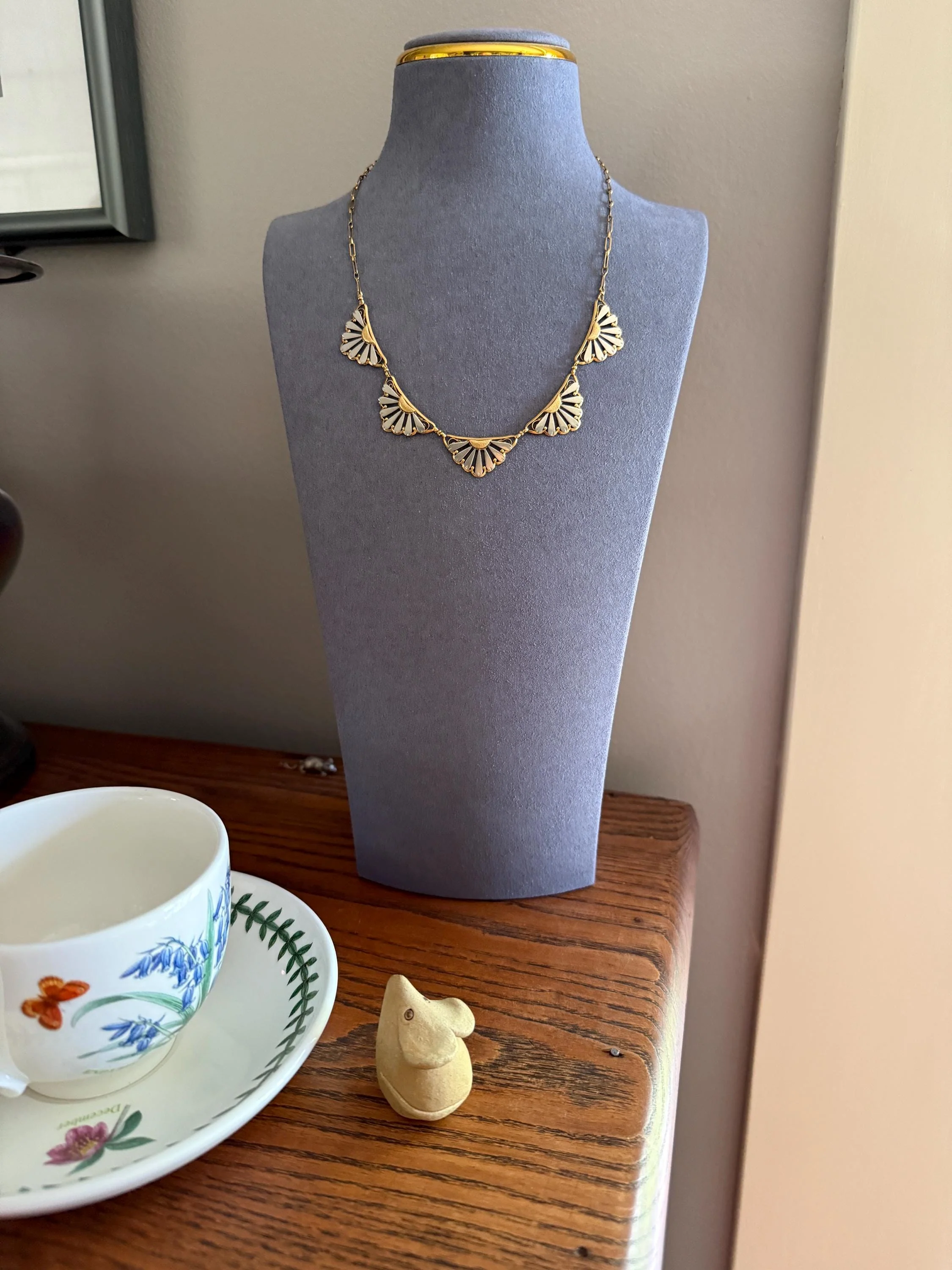 DAISIES French Art Deco Antique 18k Gold Floral Necklace Drapery Chain Collar Flower Pendants - Image 4