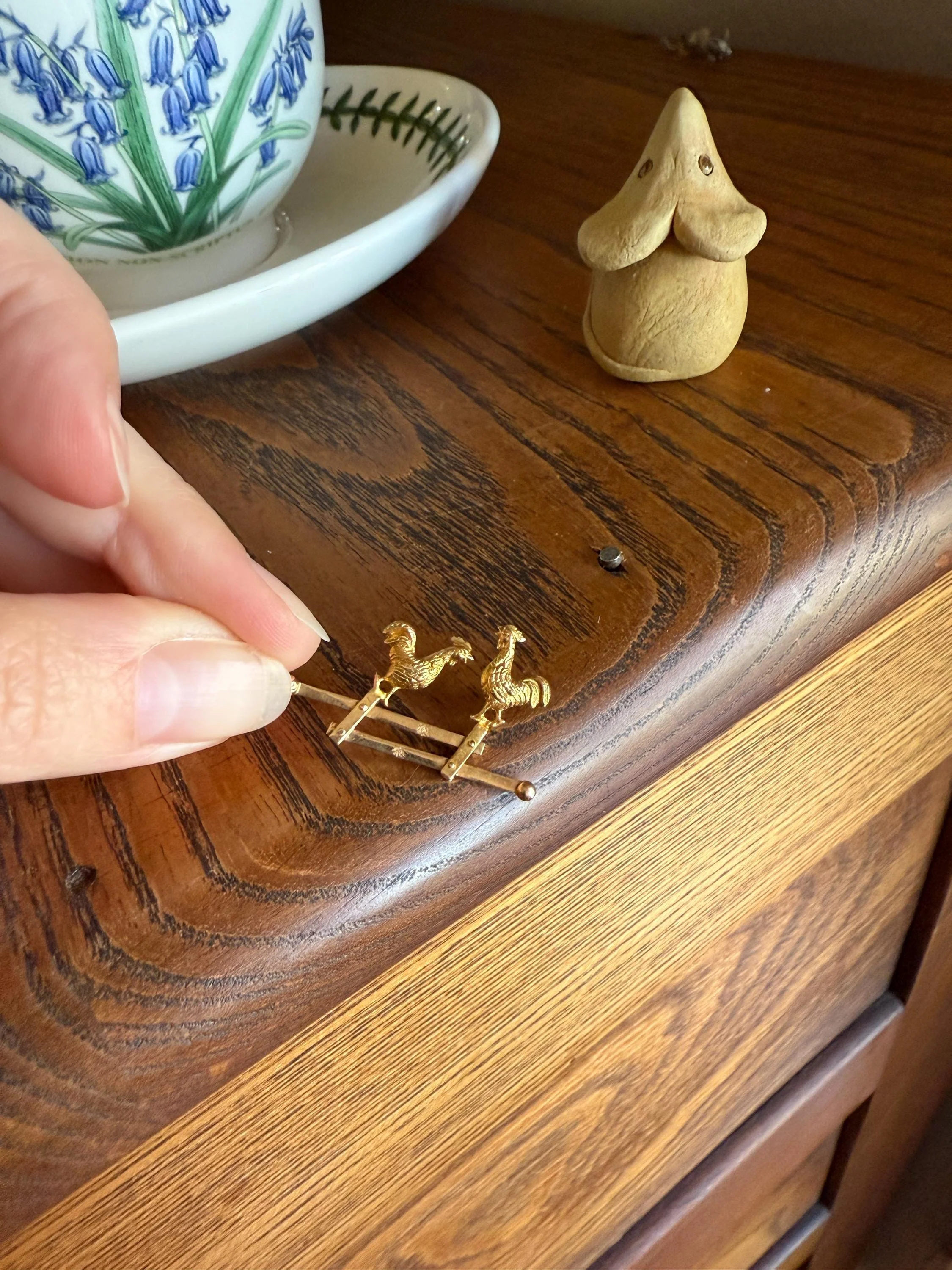 Dancing ROOSTERS On Picket Fence French Antique 18k Gold Solid Moveable Reversible Charm Pendant Victorian Belle Epoque Art Nouveau Country - Image 5