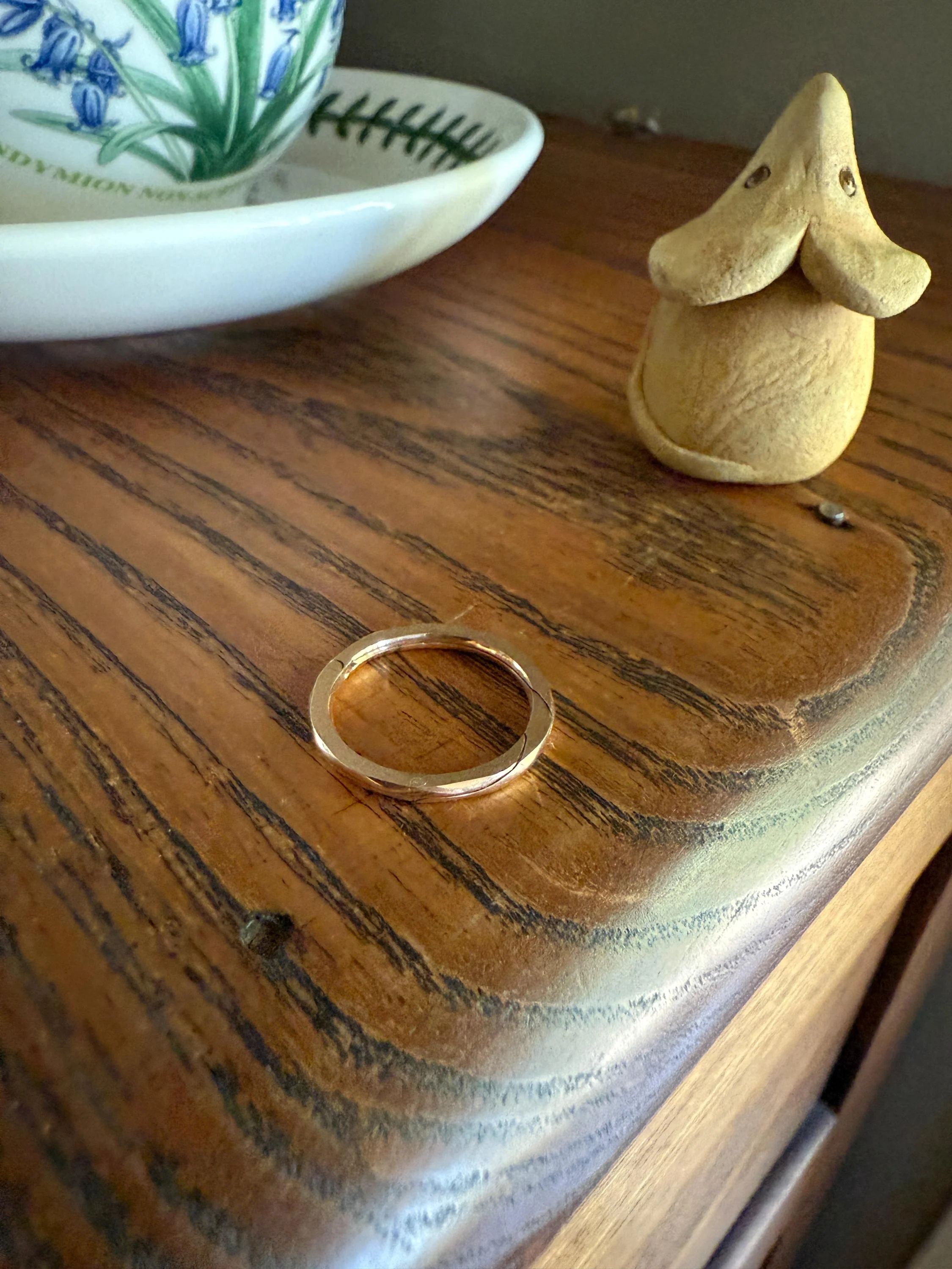 DATED 1833 GEORGIAN Era French Antique 18k Gold GIMMEL Twin Wedding Band Skinny Puzzle RiNG Beveled Faceted - Image 9