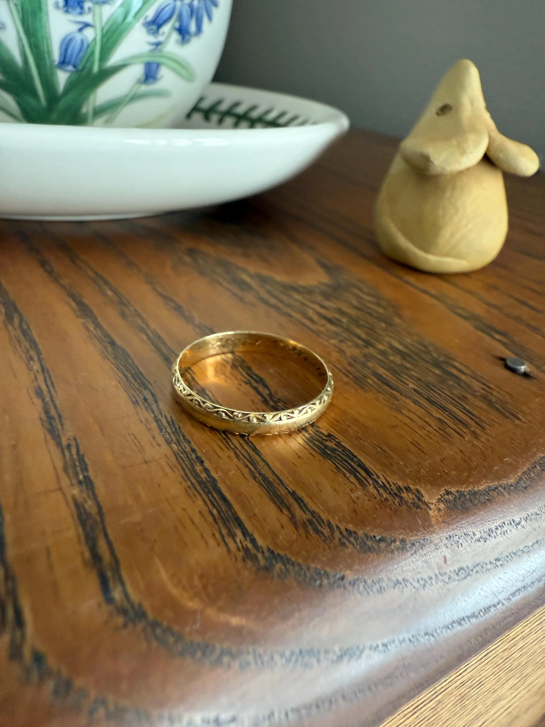 DATED Engraved Vintage Wedding Band Vertical Edge Engraving December 1937 Ornate Swirl Stacker 14k Gold Solid Ring Art Deco - Image 11