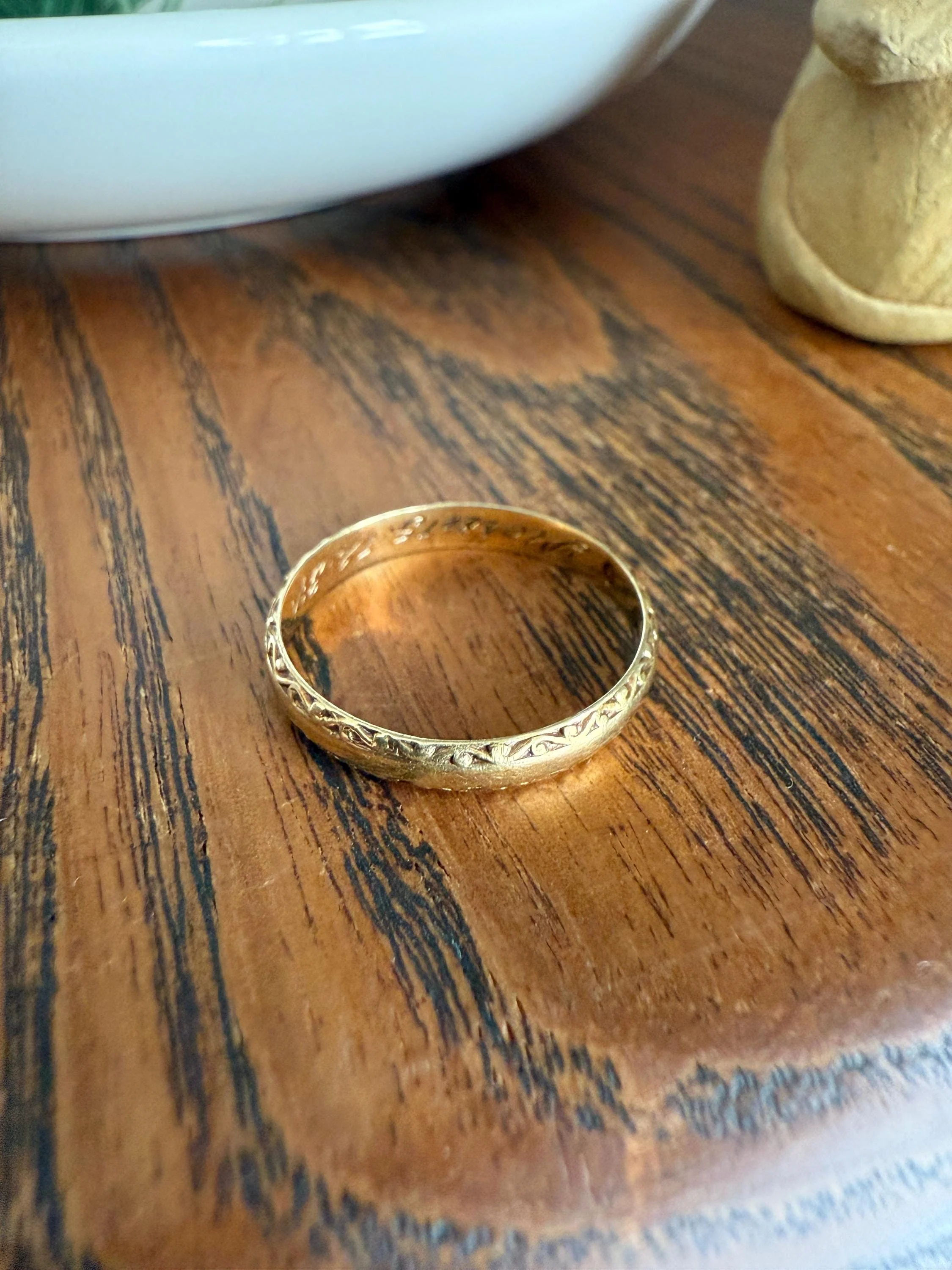 DATED Engraved Vintage Wedding Band Vertical Edge Engraving December 1937 Ornate Swirl Stacker 14k Gold Solid Ring Art Deco - Image 2