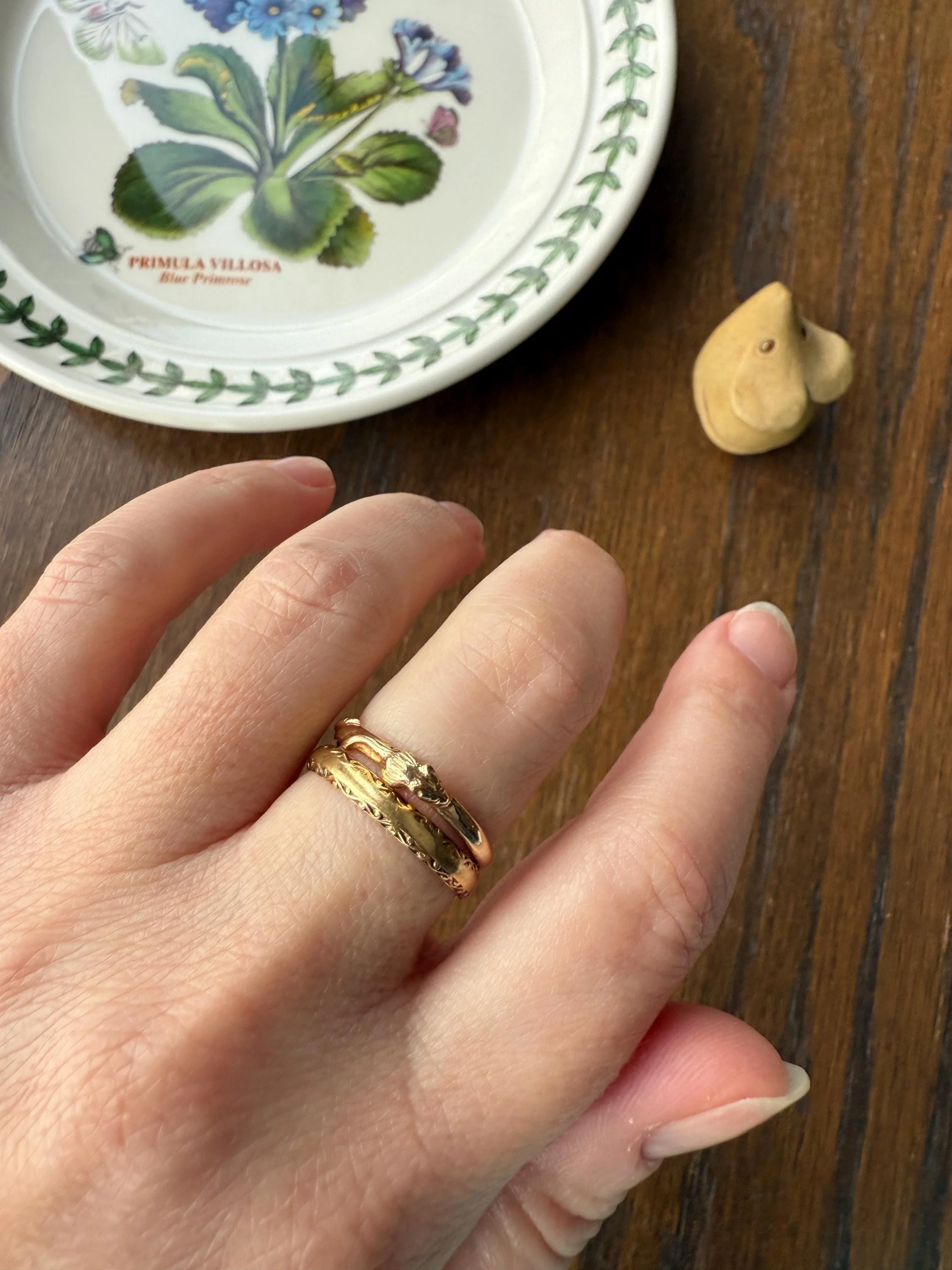 DATED Engraved Vintage Wedding Band Vertical Edge Engraving December 1937 Ornate Swirl Stacker 14k Gold Solid Ring Art Deco - Image 3