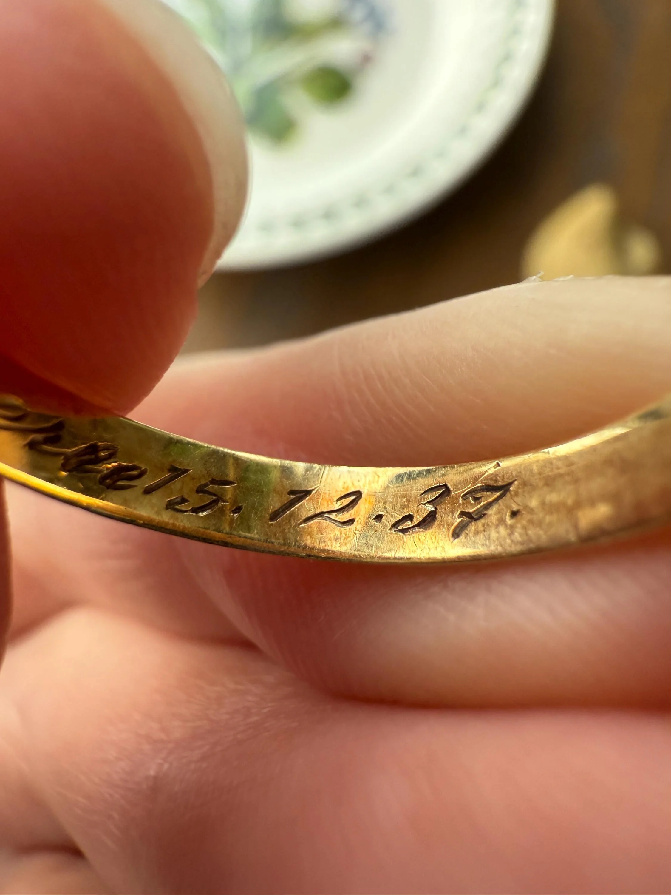 DATED Engraved Vintage Wedding Band Vertical Edge Engraving December 1937 Ornate Swirl Stacker 14k Gold Solid Ring Art Deco - Image 6