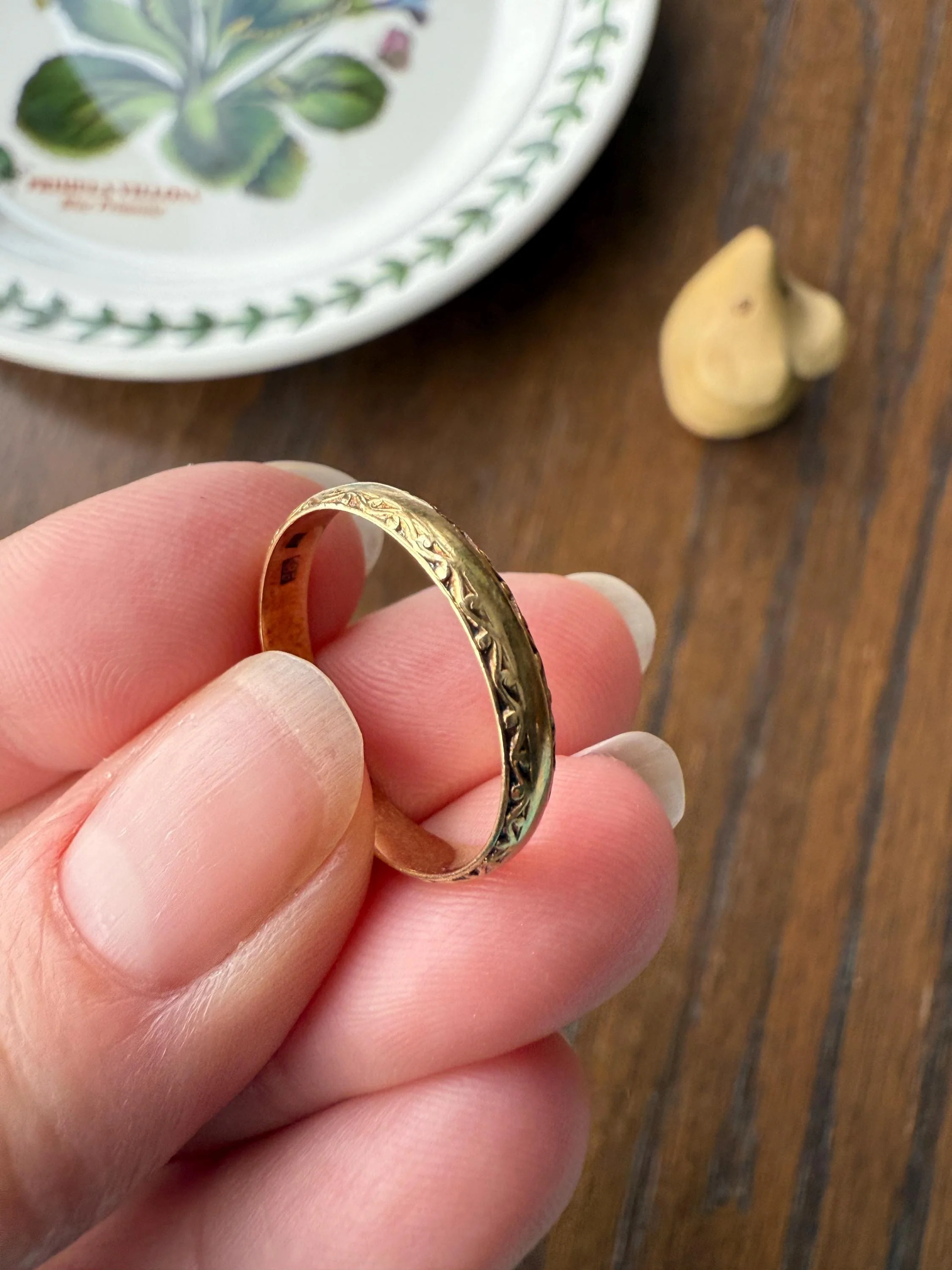 DATED Engraved Vintage Wedding Band Vertical Edge Engraving December 1937 Ornate Swirl Stacker 14k Gold Solid Ring Art Deco - Image 7