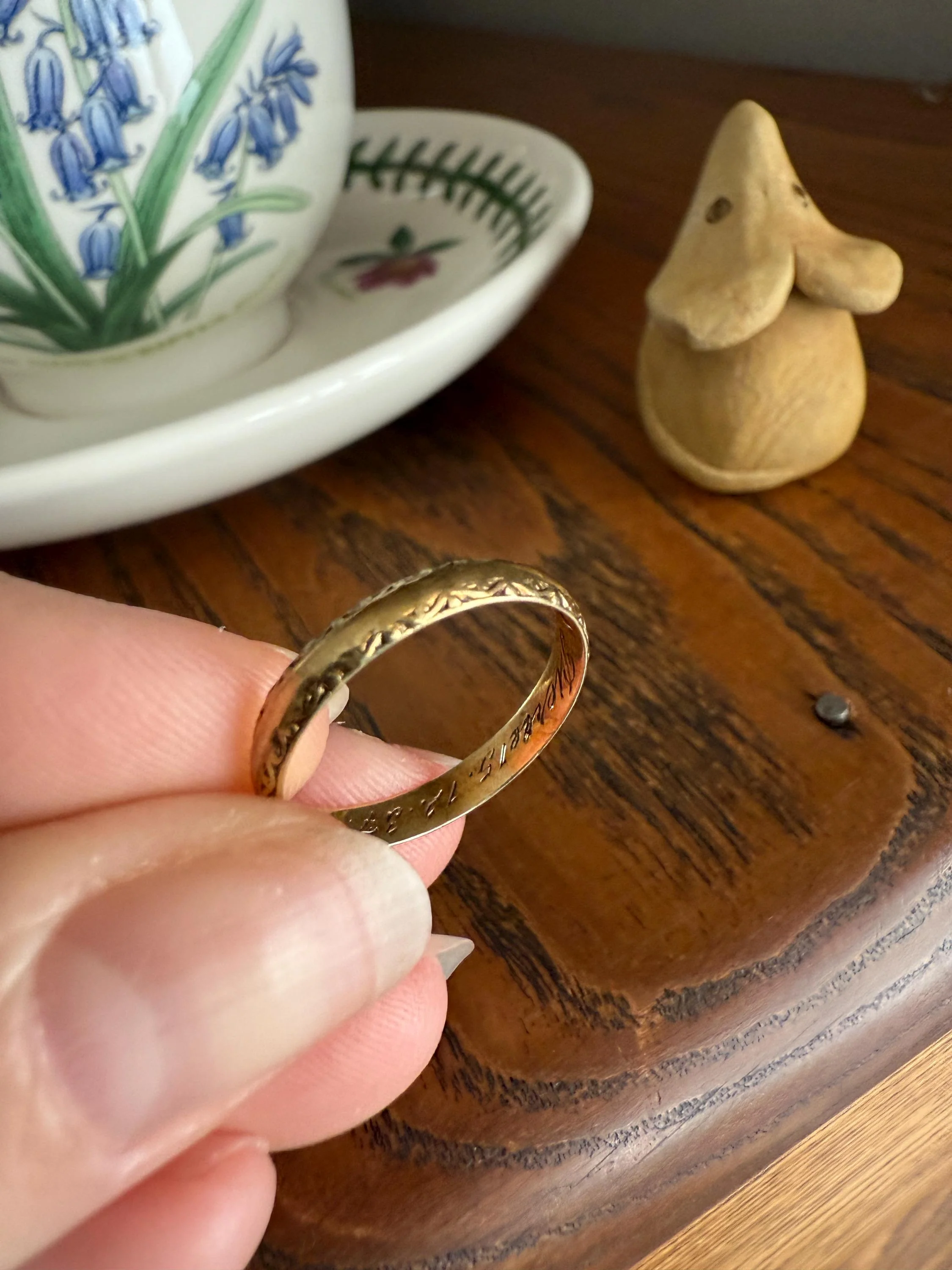 DATED Engraved Vintage Wedding Band Vertical Edge Engraving December 1937 Ornate Swirl Stacker 14k Gold Solid Ring Art Deco - Image 8