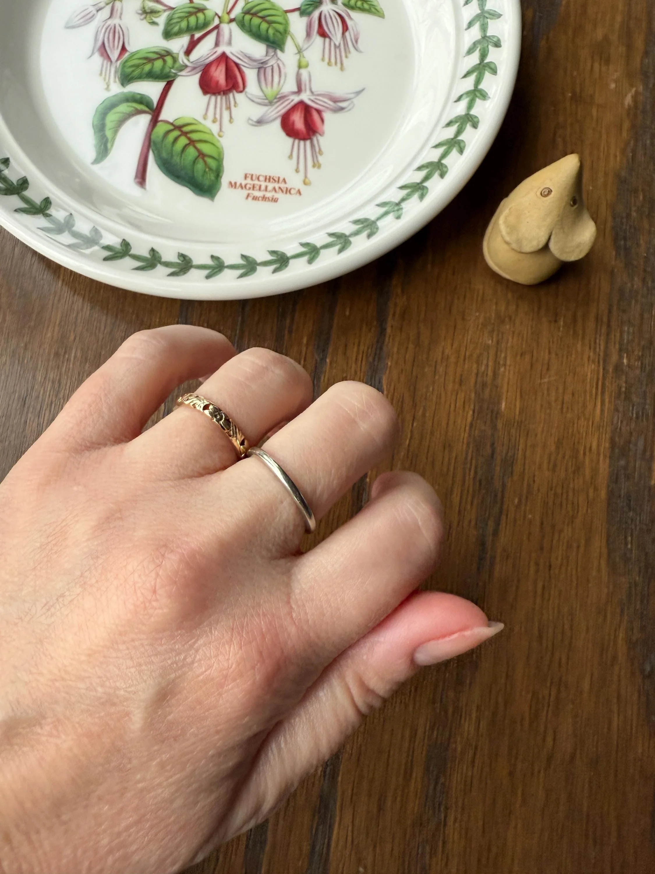 DATED "Sweetheart to Wife" Vintage Wedding Band 18k White Gold January 10, 1951 Skinny Stacker Ring Romantic Posey Poesy Shreve Crump Low - Image 11