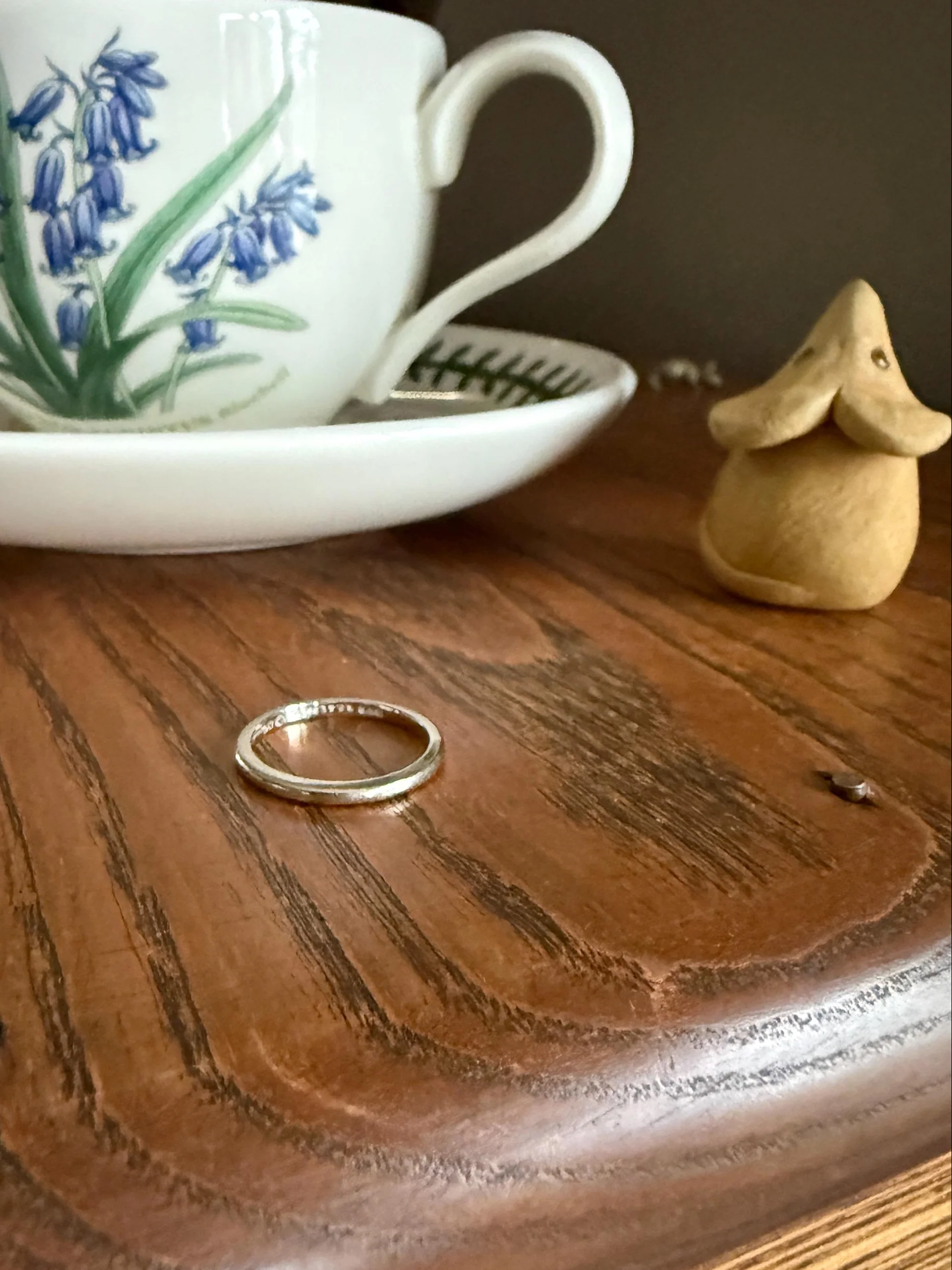 DATED "Sweetheart to Wife" Vintage Wedding Band 18k White Gold January 10, 1951 Skinny Stacker Ring Romantic Posey Poesy Shreve Crump Low - Image 2