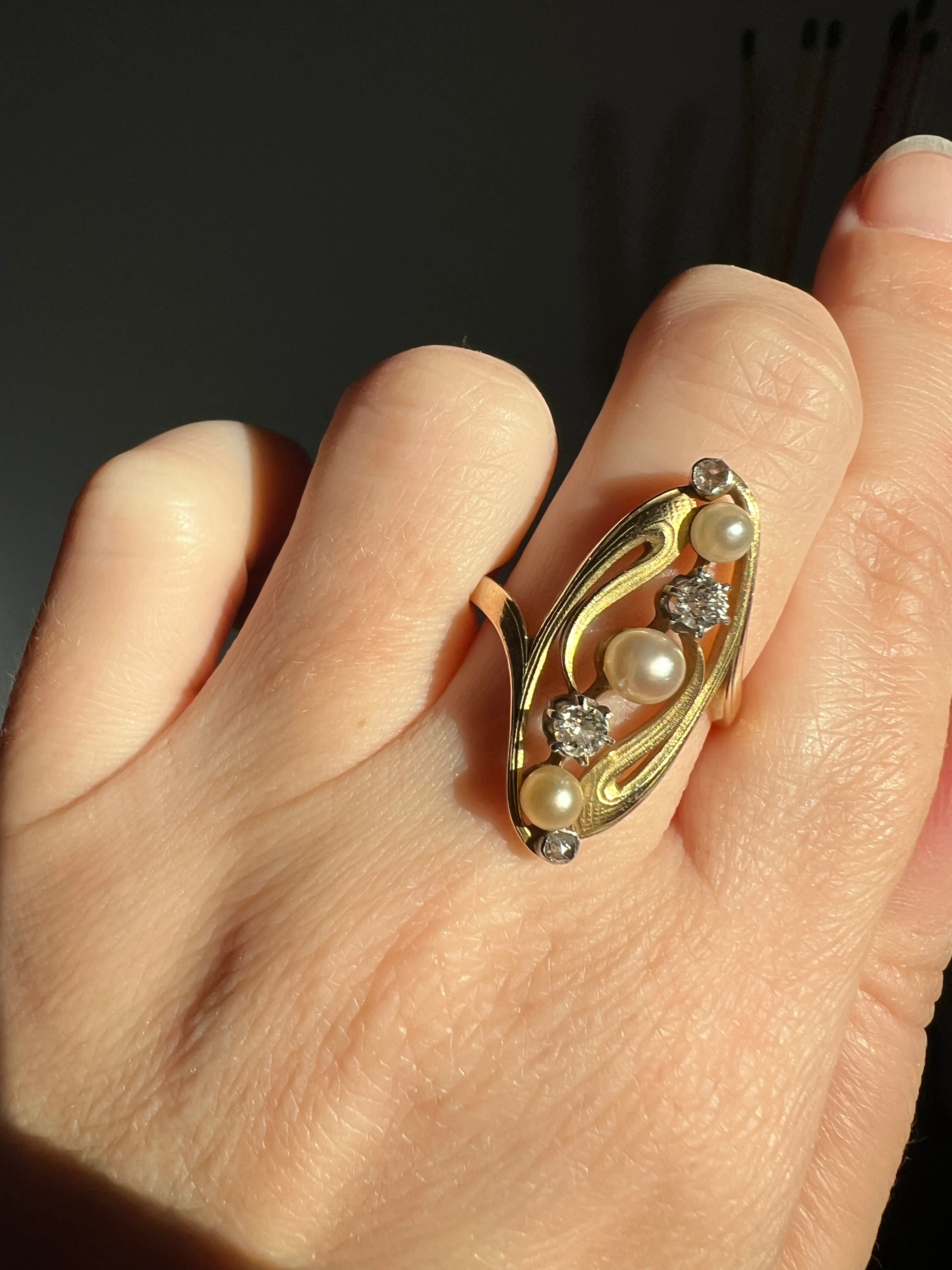Delicious French Art NOUVEAU Antique Belle Epoque Rose Old Mine Cut DIAMOND Pearl SWIRL Whiplash 18k Gold Ring - Image 17