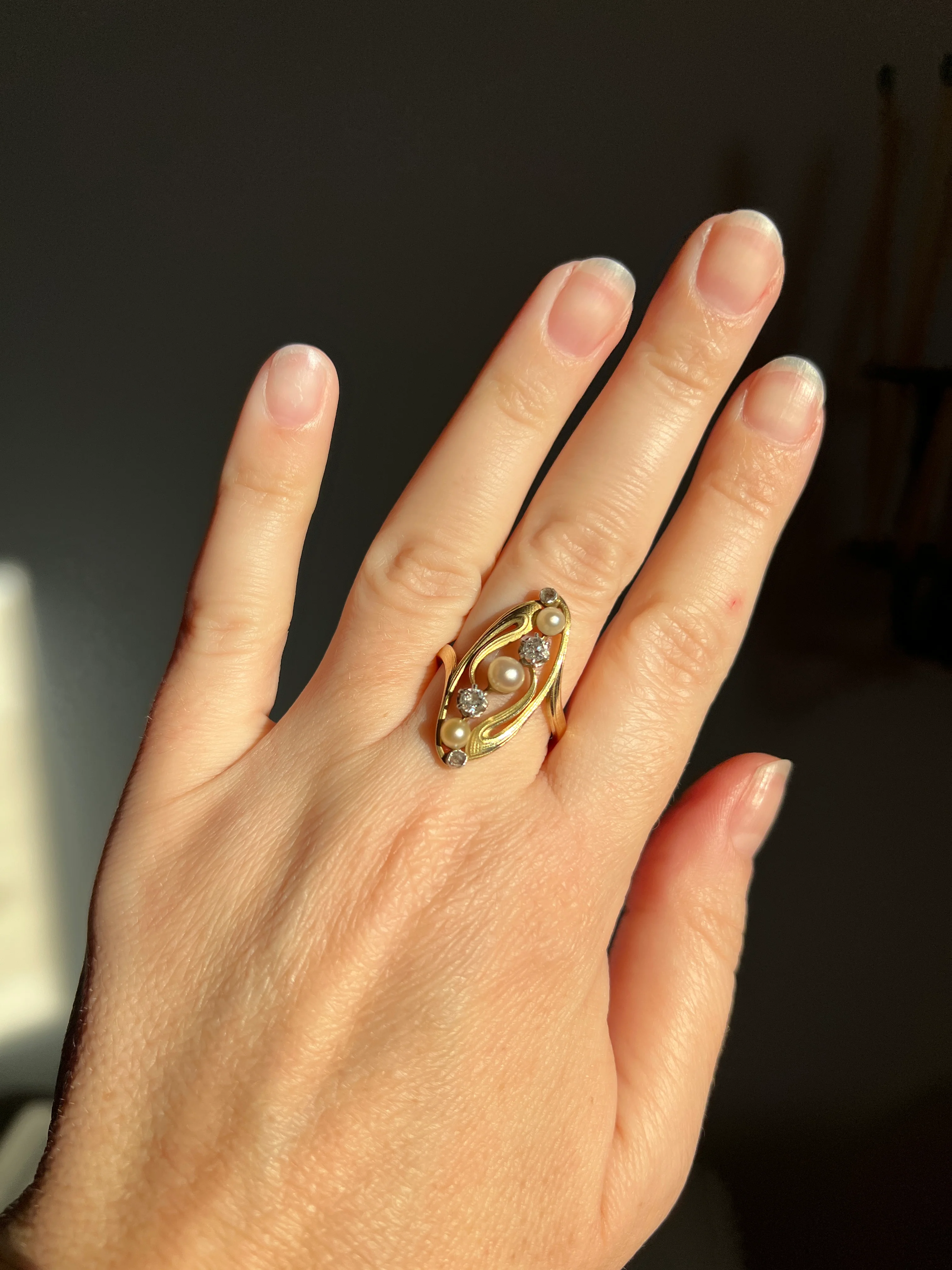 Delicious French Art NOUVEAU Antique Belle Epoque Rose Old Mine Cut DIAMOND Pearl SWIRL Whiplash 18k Gold Ring - Image 18