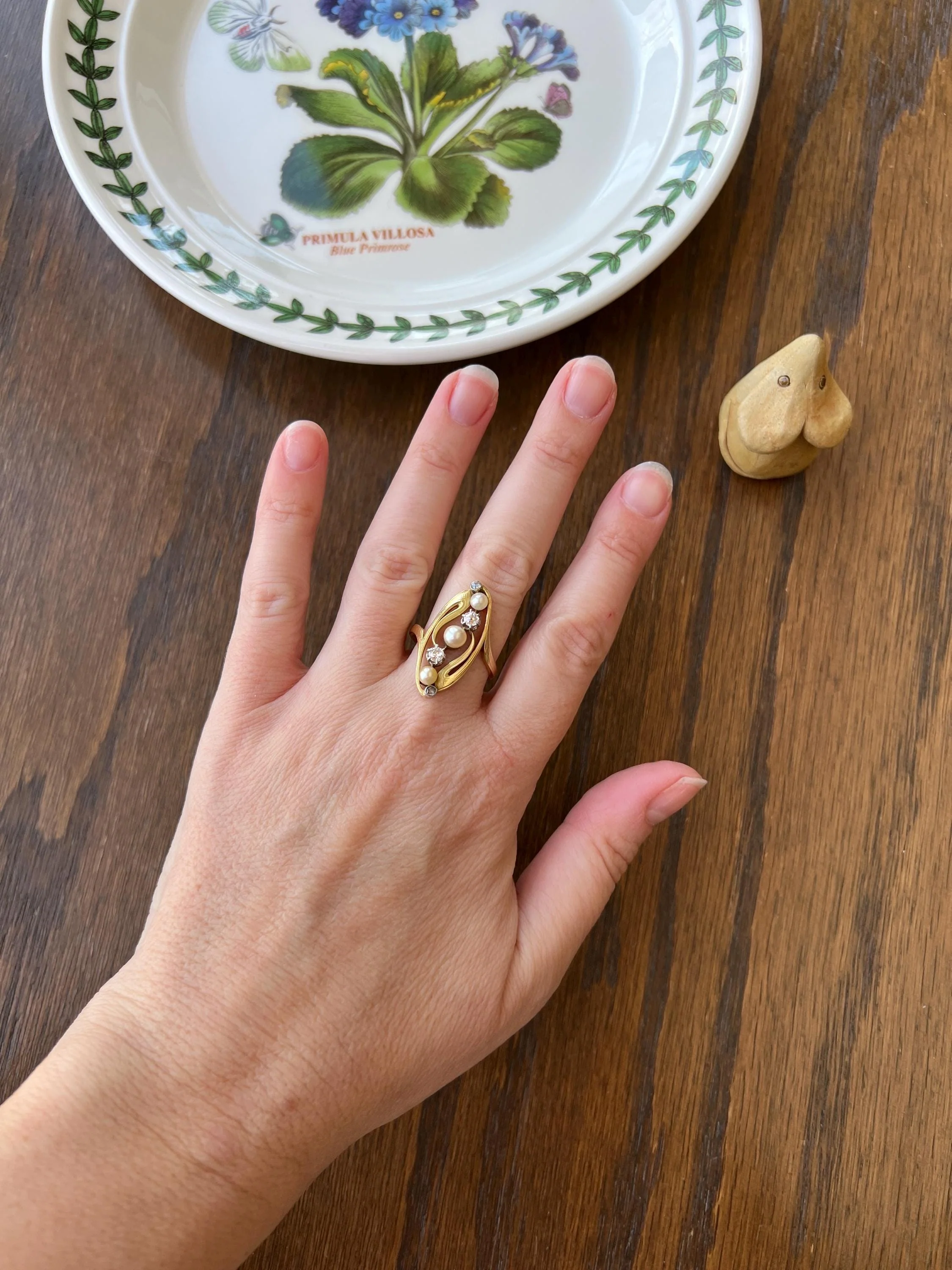 Delicious French Art NOUVEAU Antique Belle Epoque Rose Old Mine Cut DIAMOND Pearl SWIRL Whiplash 18k Gold Ring - Image 2
