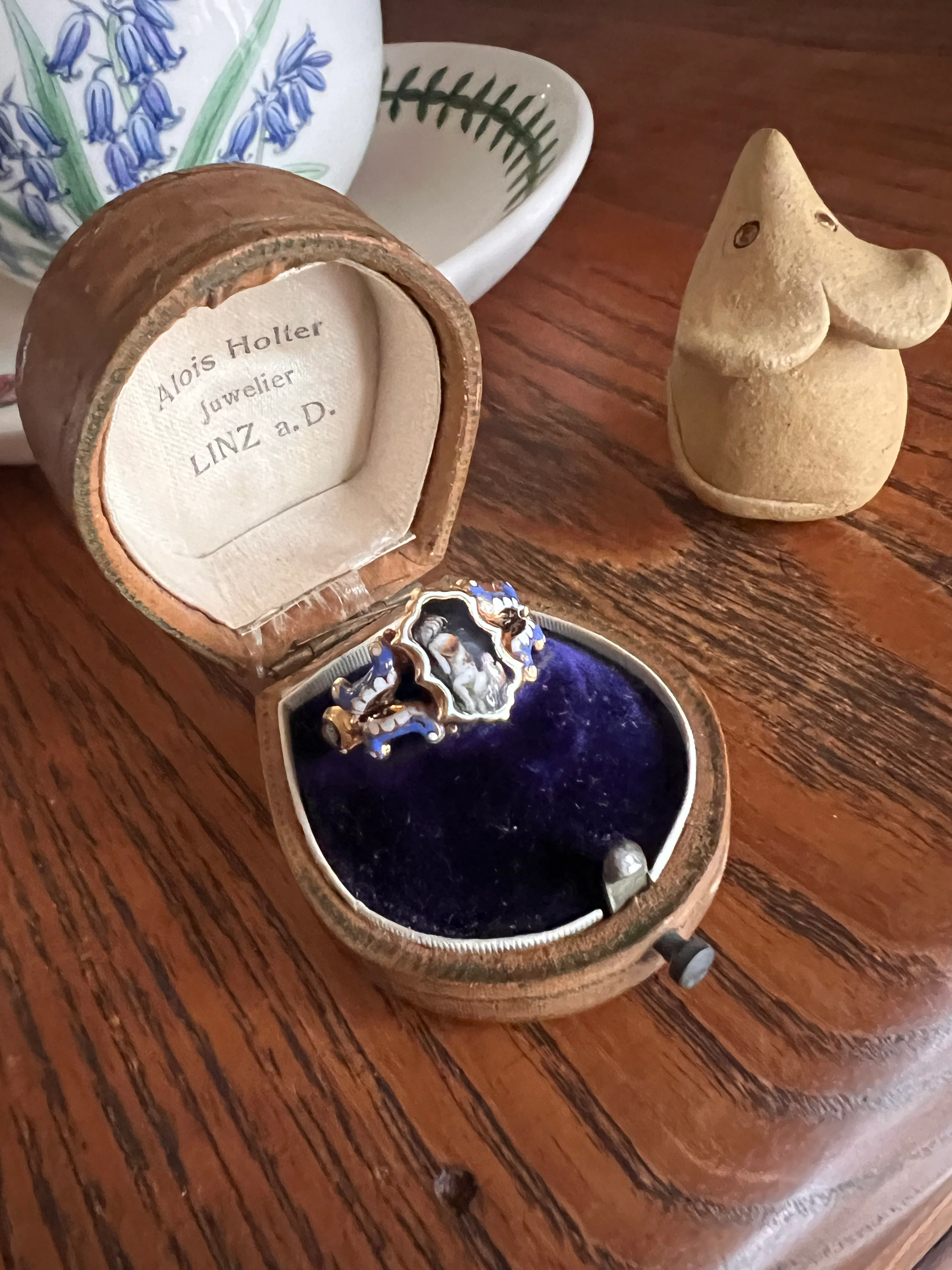 DOG Puppy Loyalty GEORGIAN Era LOCKET Poison Ring 18k Gold Enamel Figural Animal Jewelry Secret Compartment - Image 16