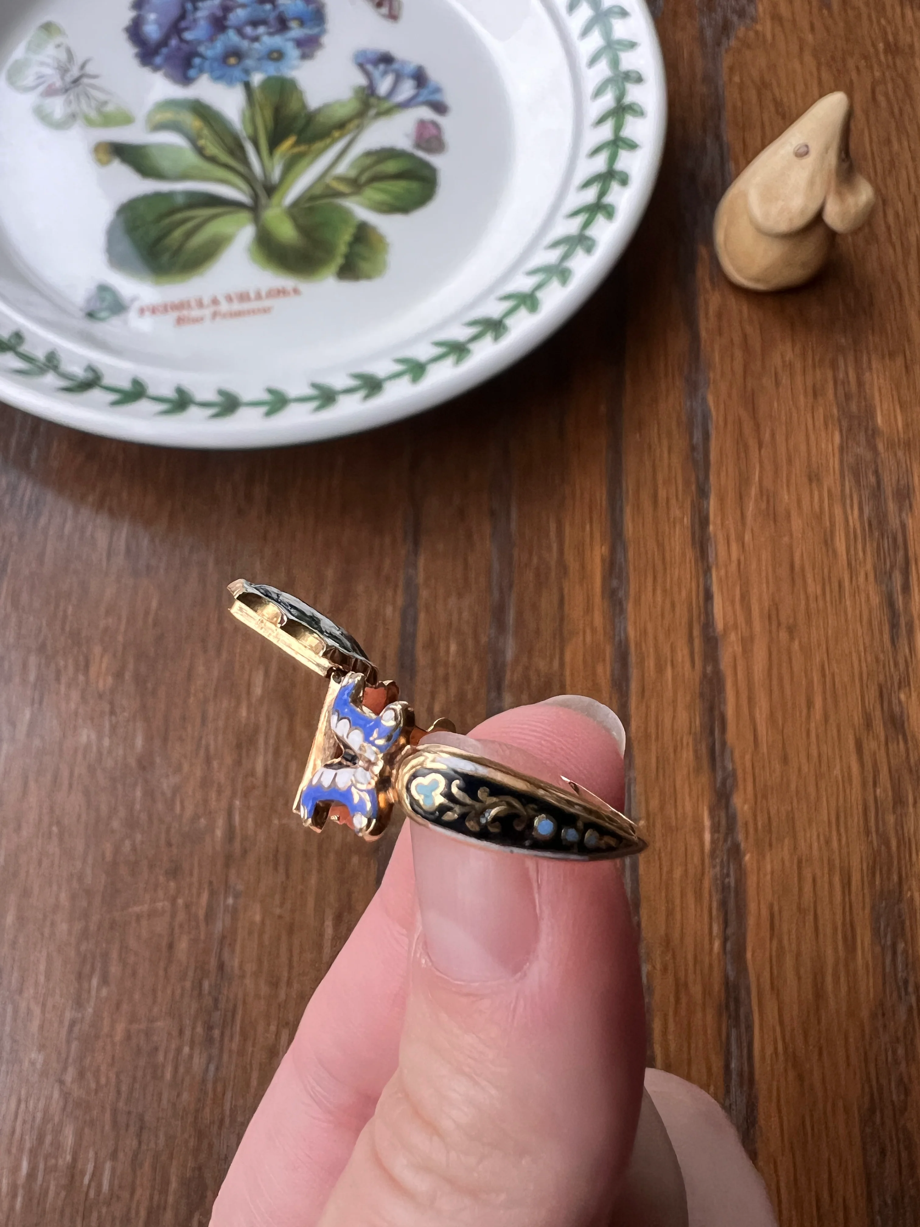 DOG Puppy Loyalty GEORGIAN Era LOCKET Poison Ring 18k Gold Enamel Figural Animal Jewelry Secret Compartment - Image 19