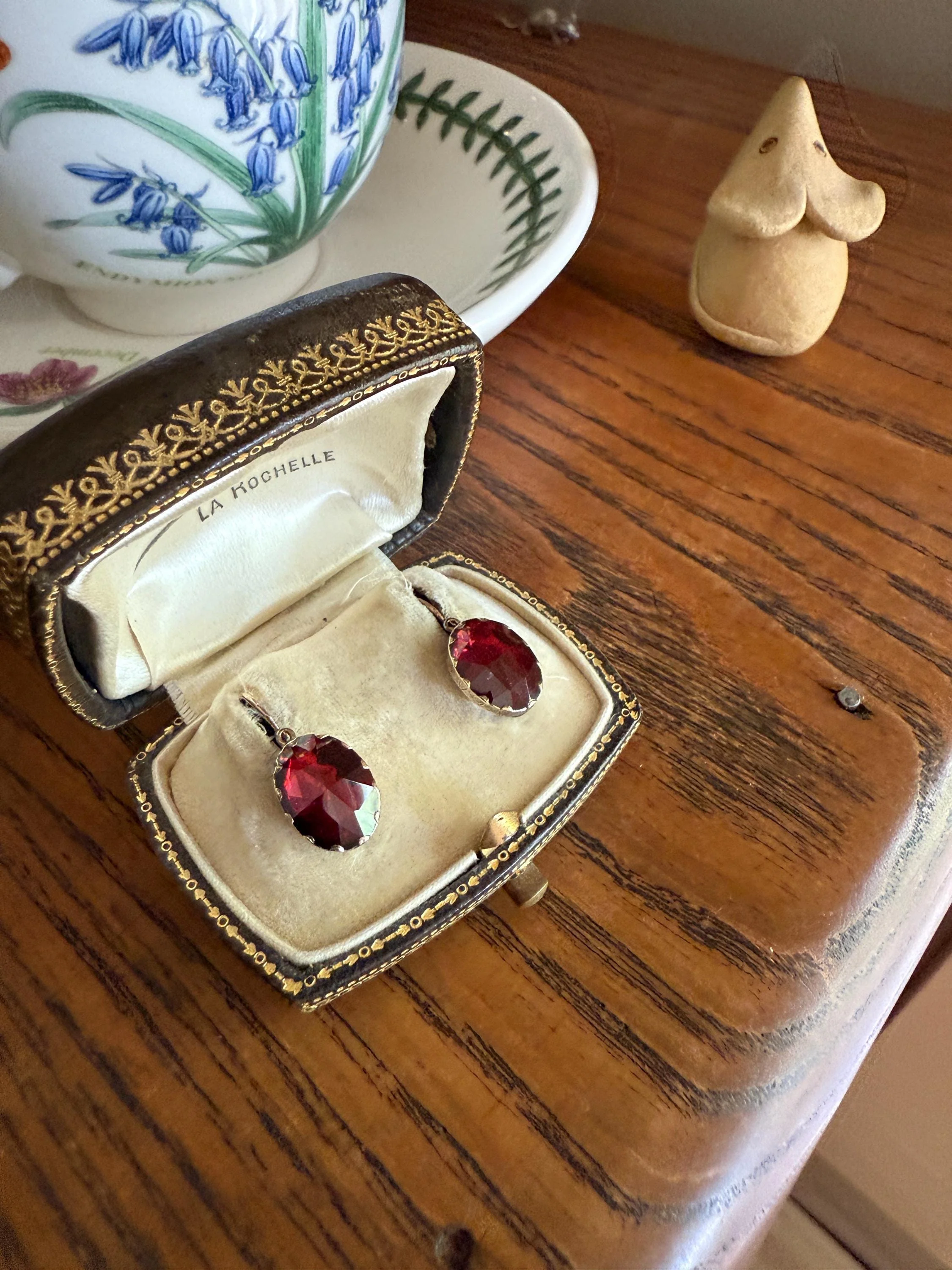 Dormeuse Antique PERPIGNAN GARNET Earrings 18k Gold Rose Cut Original Victorian Closed Back Almandine Glowing Crimson Berry - Image 3