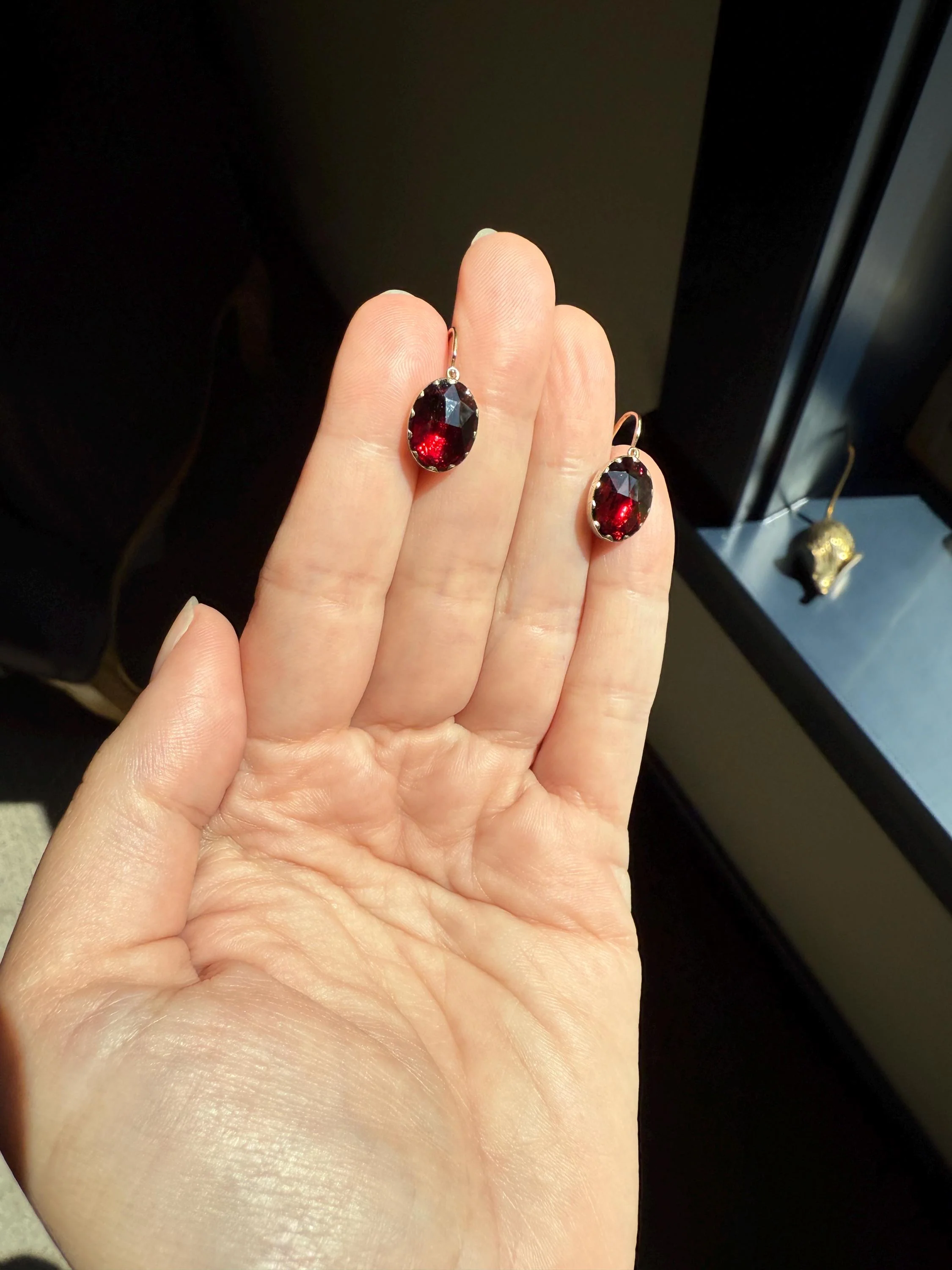 Dormeuse Antique PERPIGNAN GARNET Earrings 18k Gold Rose Cut Original Victorian Closed Back Almandine Glowing Crimson Berry - Image 8