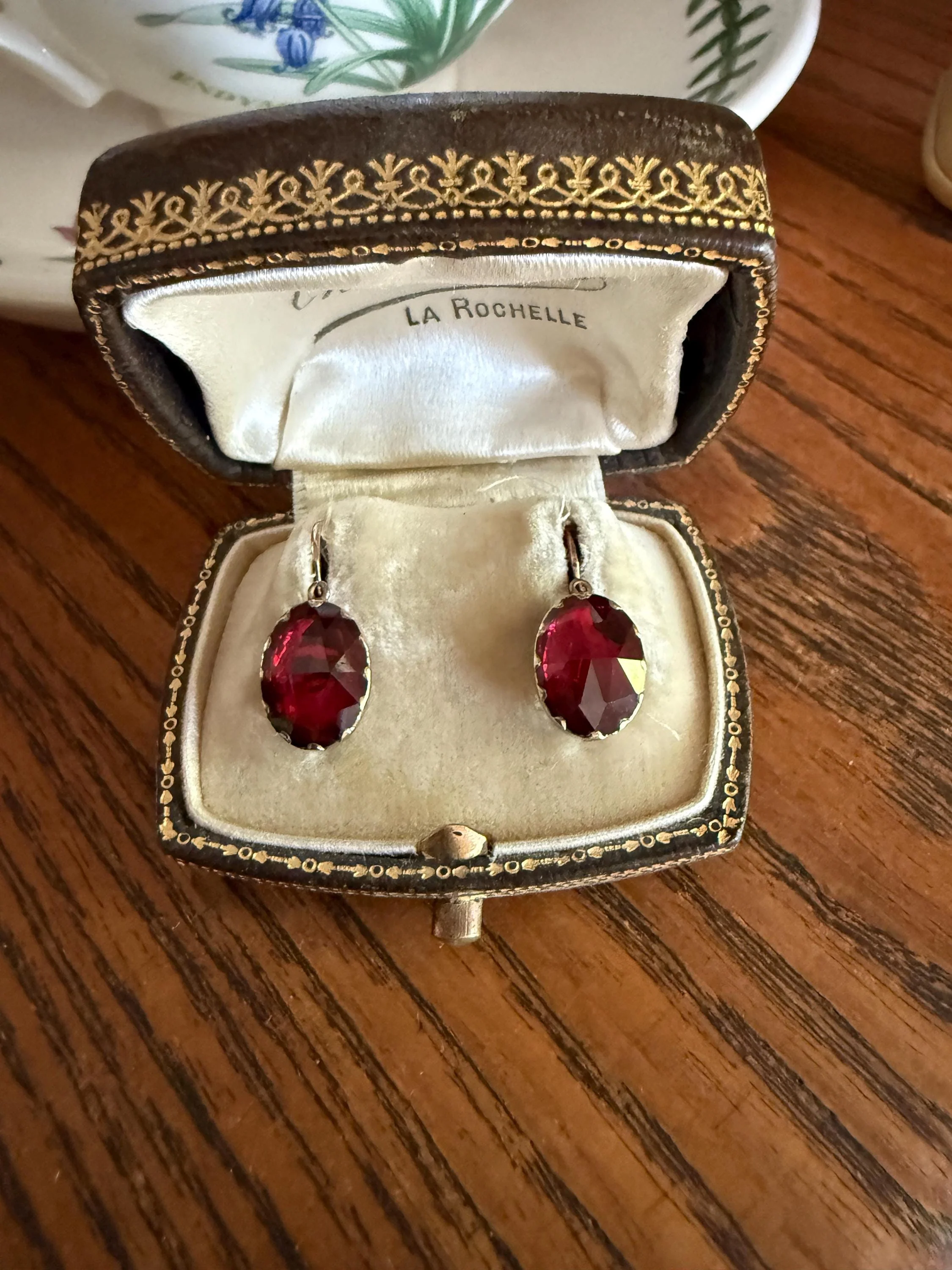 Dormeuse Antique PERPIGNAN GARNET Earrings 18k Gold Rose Cut Original Victorian Closed Back Almandine Glowing Crimson Berry - Image 9