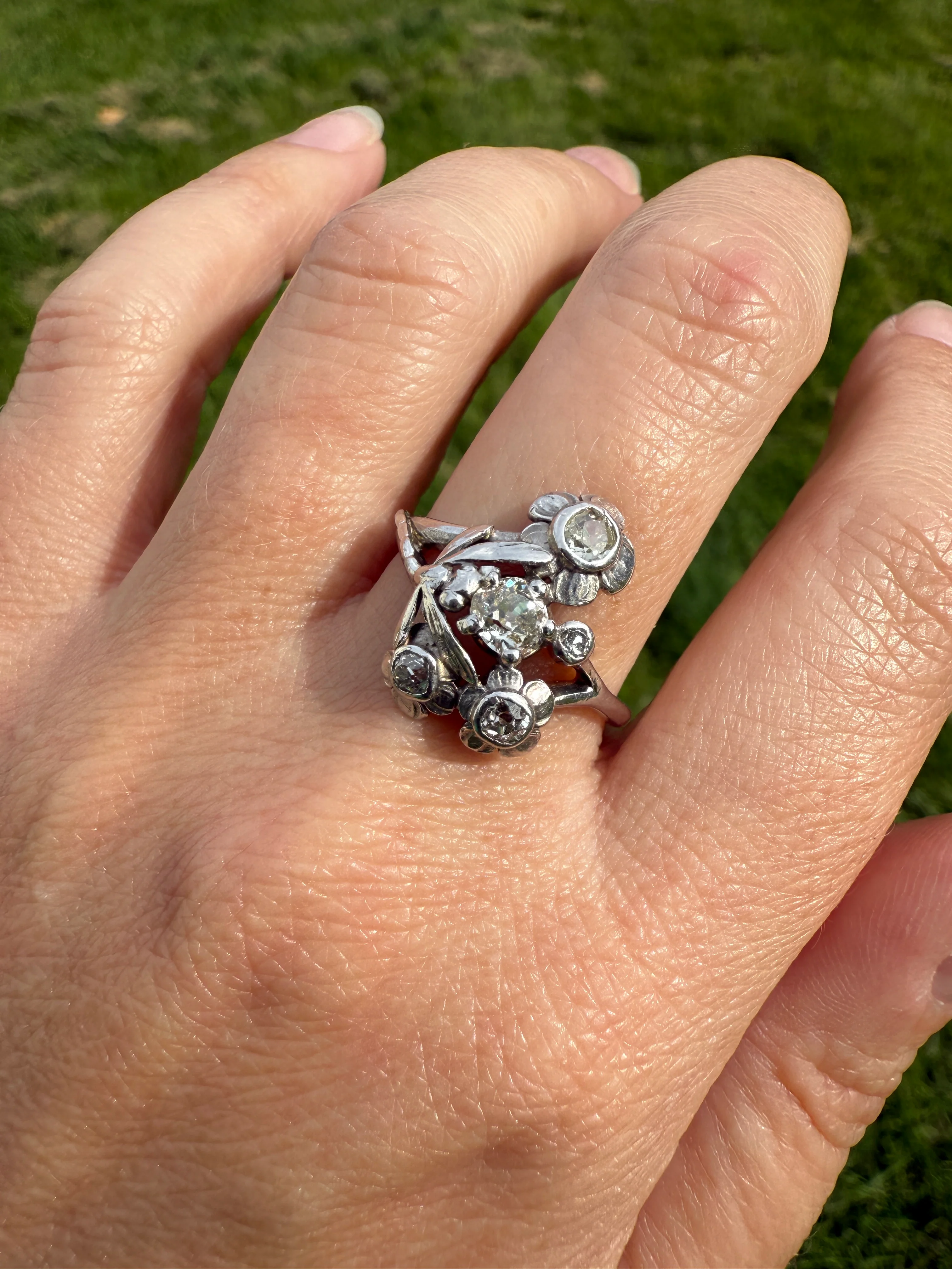 DRAGONFLY Special Dated 1922 Antique Ring 0.7 Carat Old Mine Cut DIAMONDS 18k White Gold Figural Flower Bouquet French Art Deco - Image 13