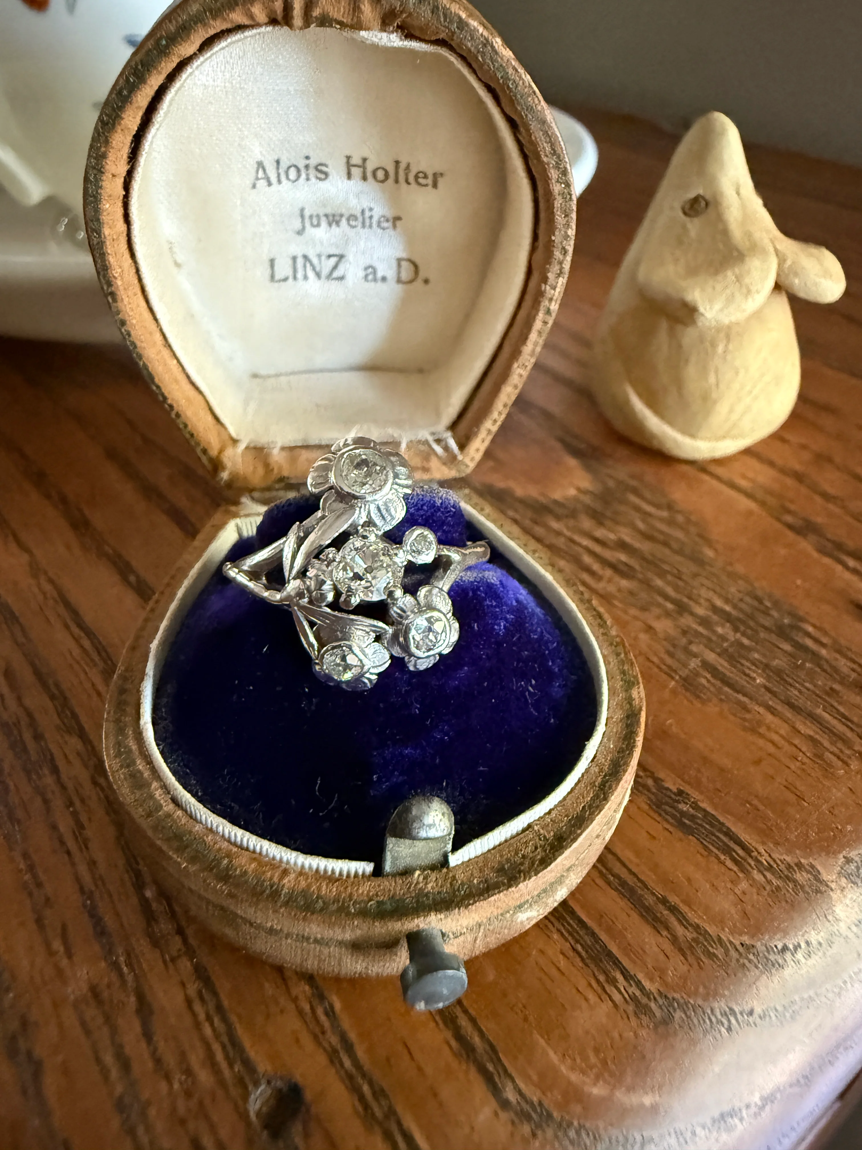 DRAGONFLY Special Dated 1922 Antique Ring 0.7 Carat Old Mine Cut DIAMONDS 18k White Gold Figural Flower Bouquet French Art Deco - Image 24