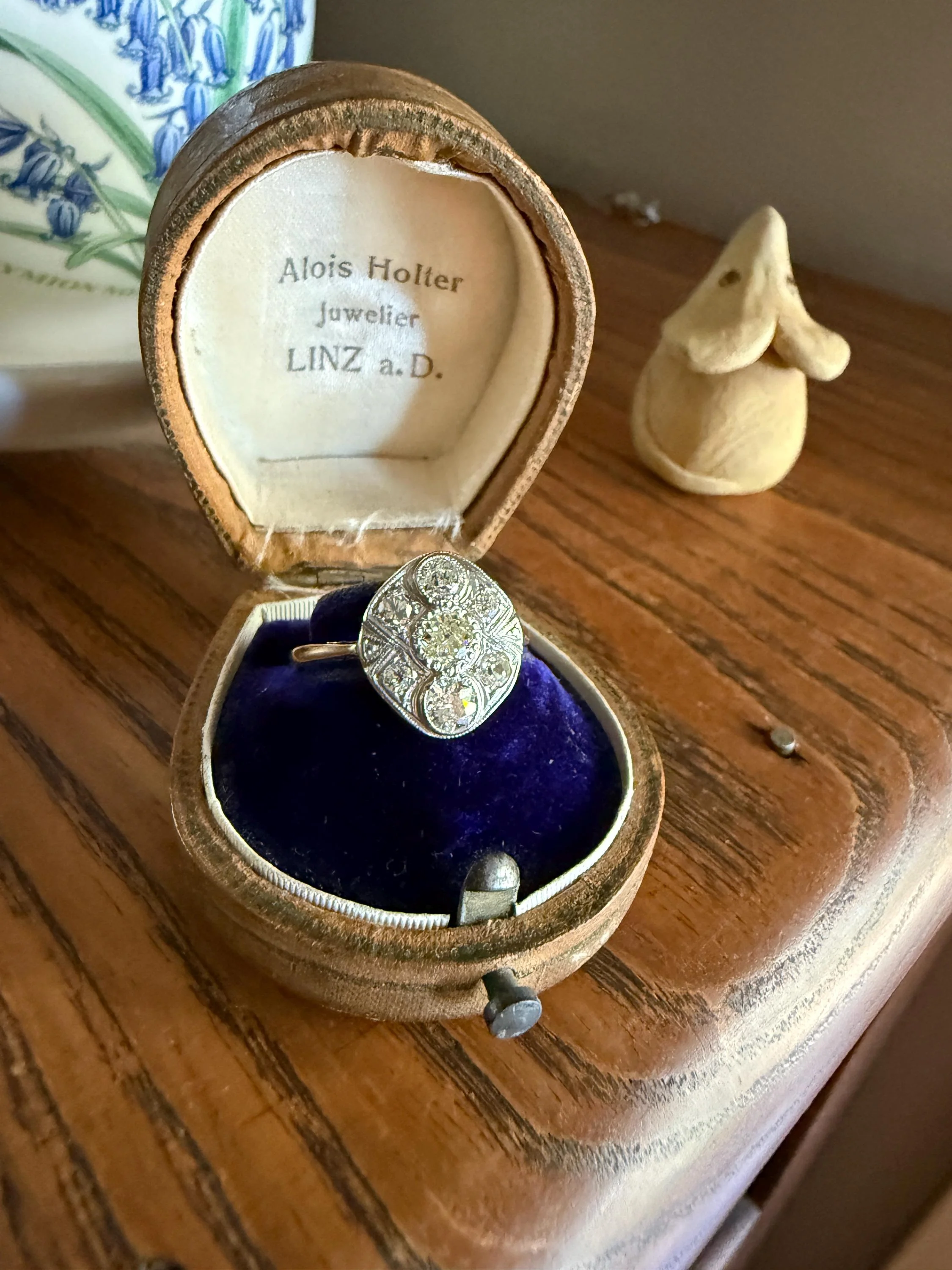 Edwardian Antique 1.1 Carat Old Mine Cut Diamond Cluster Ring Panel Oval Platform Ornate Geometric Milgrain Pale Yellow Center 1.1Ctw OMC - Image 6