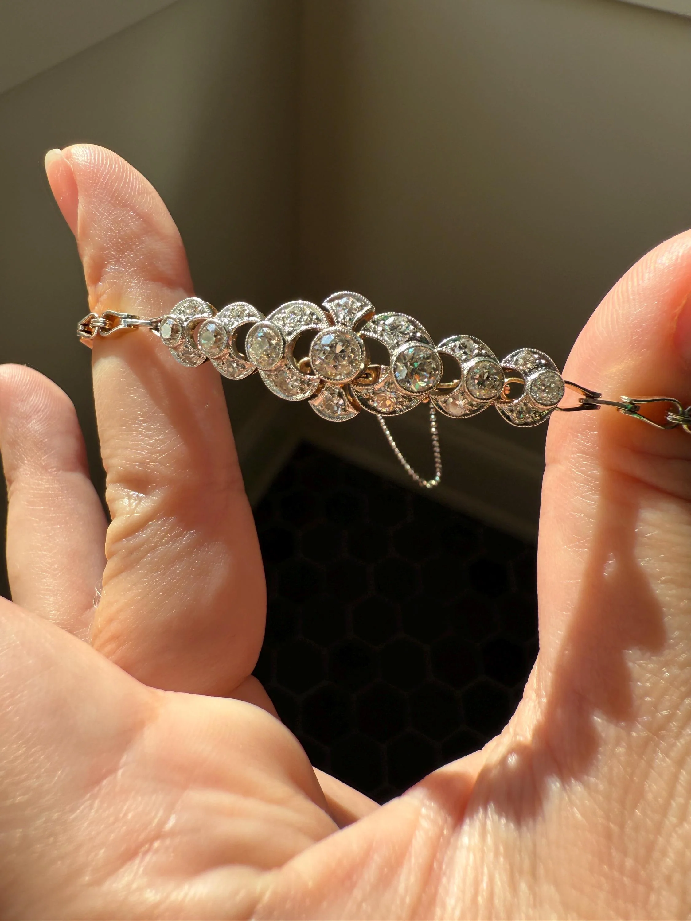 Edwardian Antique 2.25 Carat Old Mine European Cut DIAMOND Tennis Bracelet 18k Gold Platinum Bezel Set Milgrain - Image 8